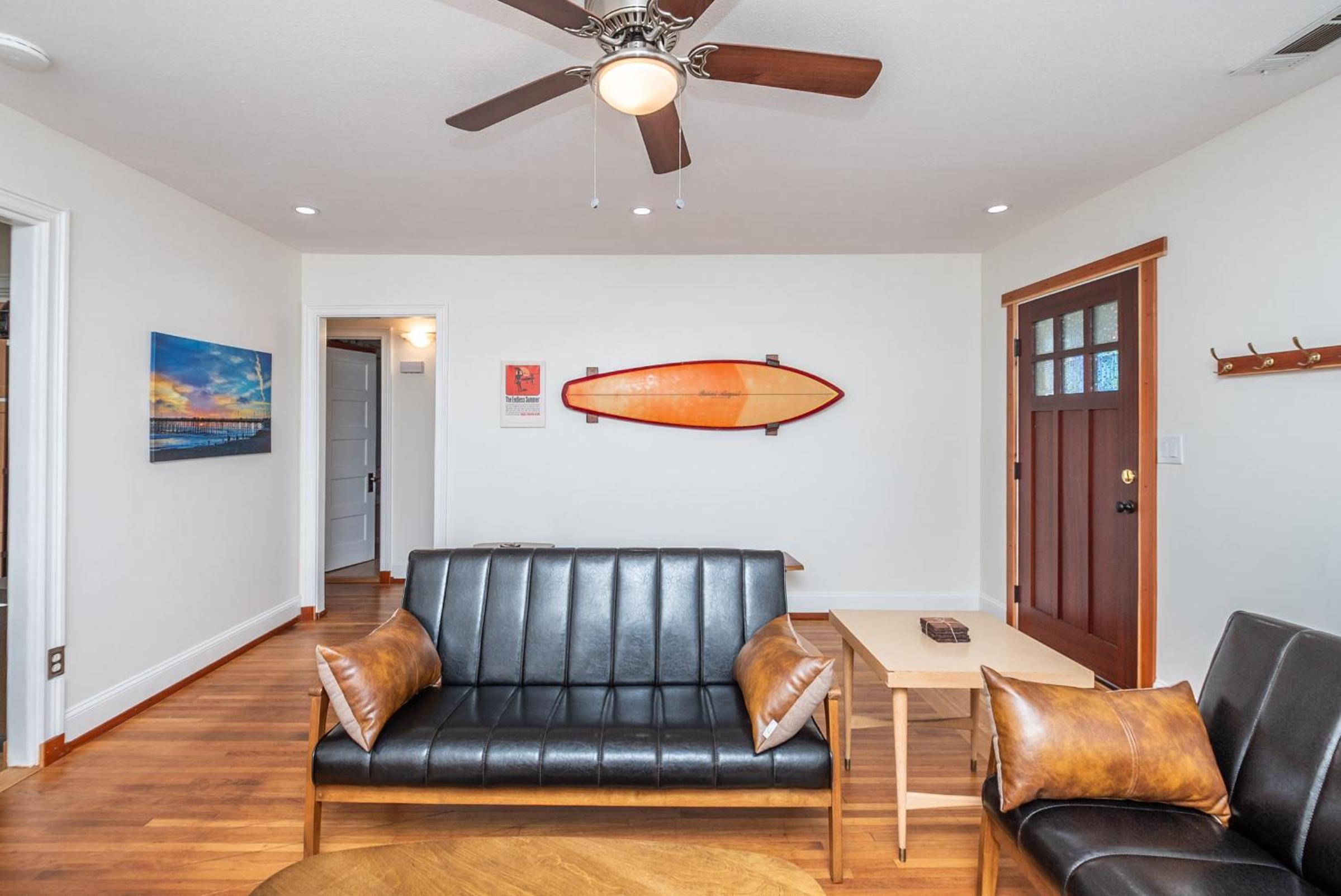 Vintage Beach Bungalow in Oceanside CA view 3