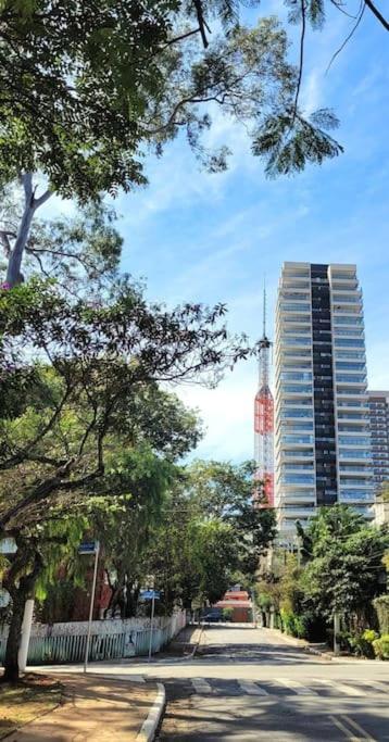 Pinheiros-próx. Allianz Parque e Hosp. Clínicas