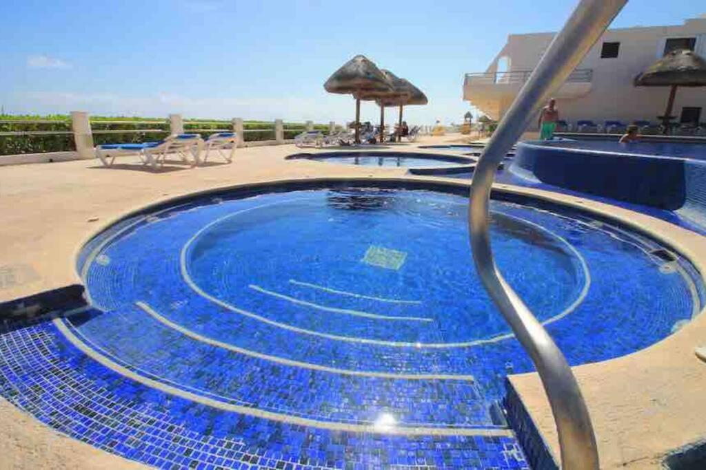 Exclusive Beachfront Apartment in the Hotel Zone - Tranquil and Central Location