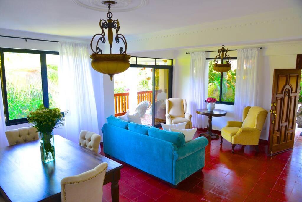 Traditional Villa for up to 16 Guest in Jarabacoa view 2