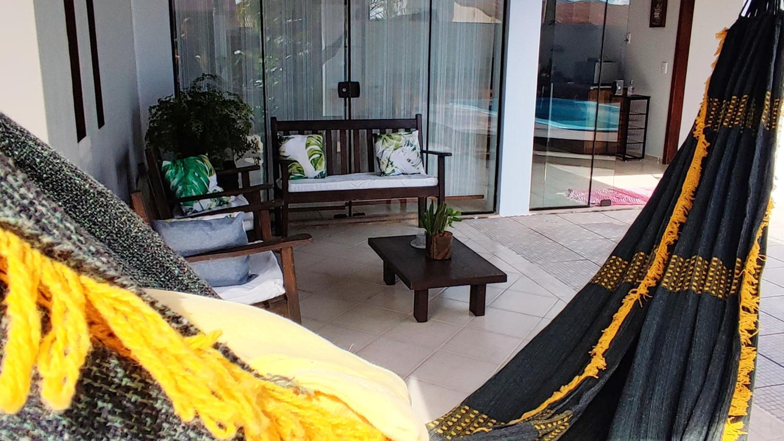 Casa de praia com piscina na praia da Daniela em Florianópolis