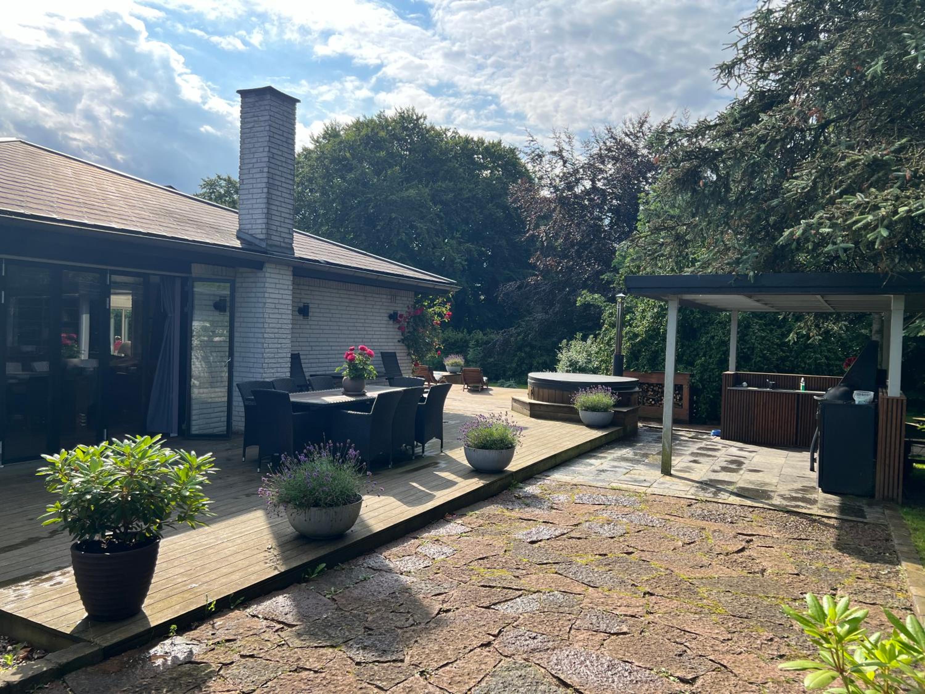 Hotel Villa With Private Pool And Jacuzzi