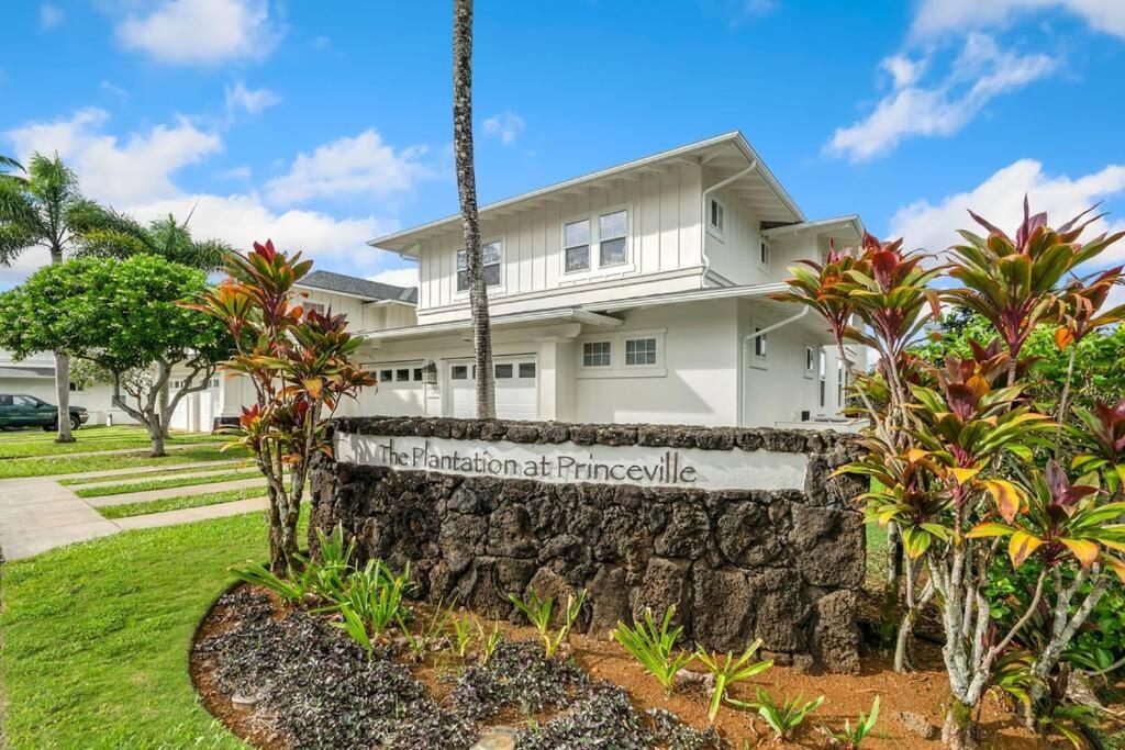 Hotel Ac Villa In Princeville