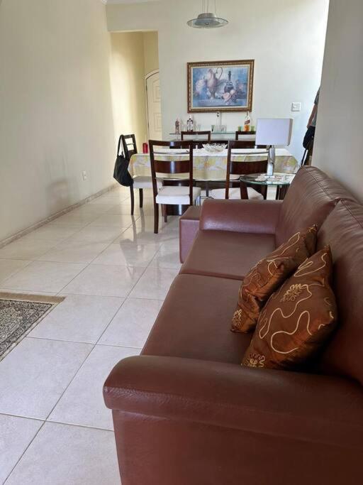 Pé na Areia Cobertura com Conforto Praia do Forte Melhor Trecho
