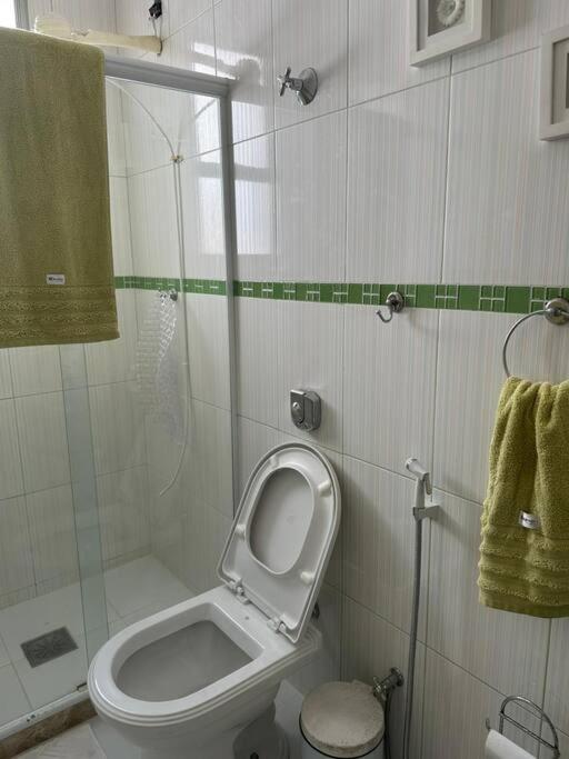 Pé na Areia Cobertura com Conforto Praia do Forte Melhor Trecho