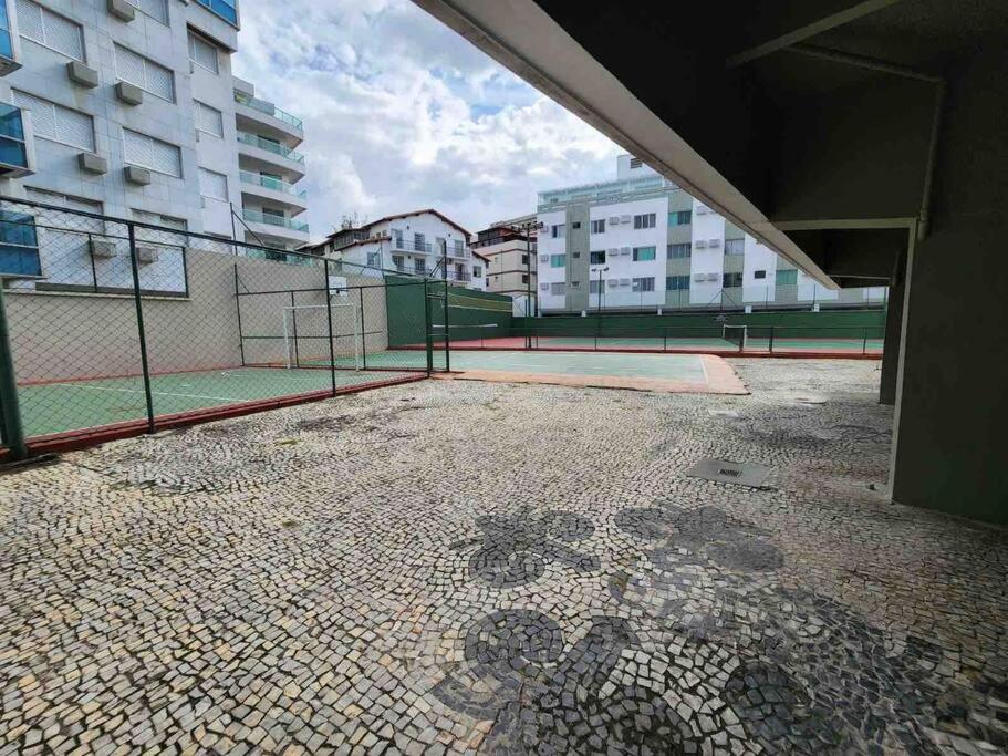 Pé na Areia Cobertura com Conforto Praia do Forte Melhor Trecho