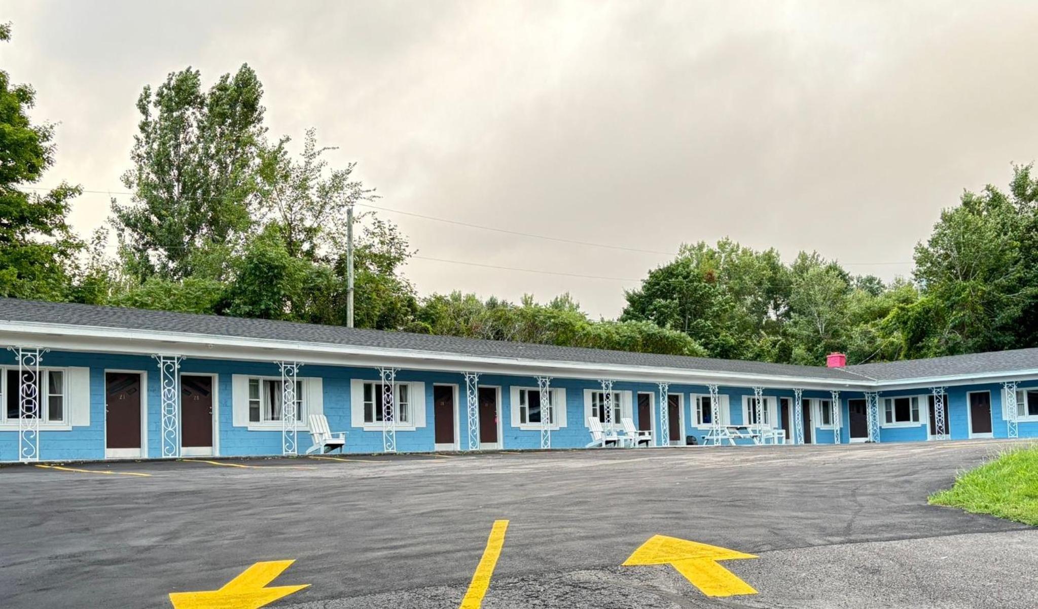 Woodstock Vacations - Stiles Motel Hill View - Property Image 22