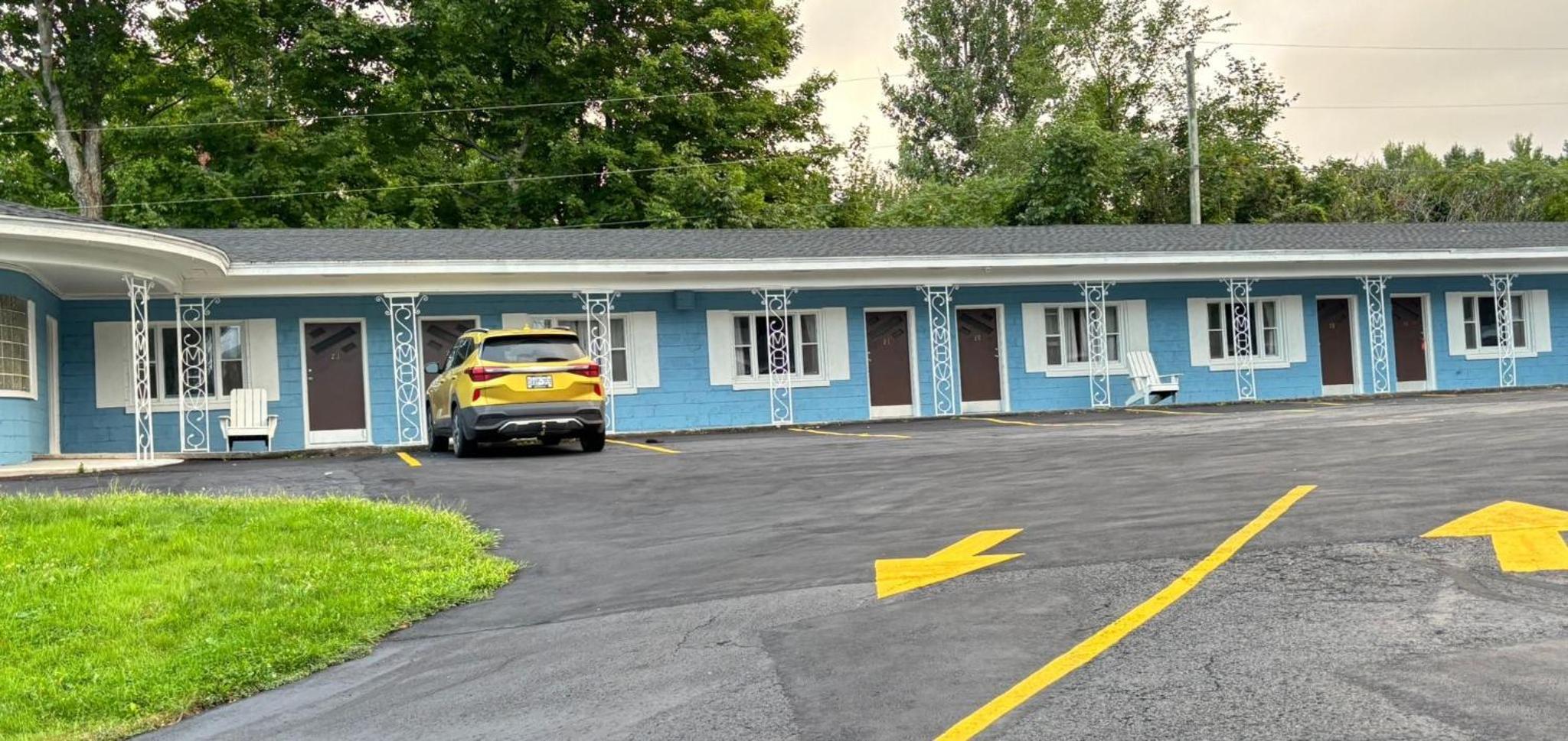 Woodstock Vacations - Stiles Motel Hill View - Property Image 21