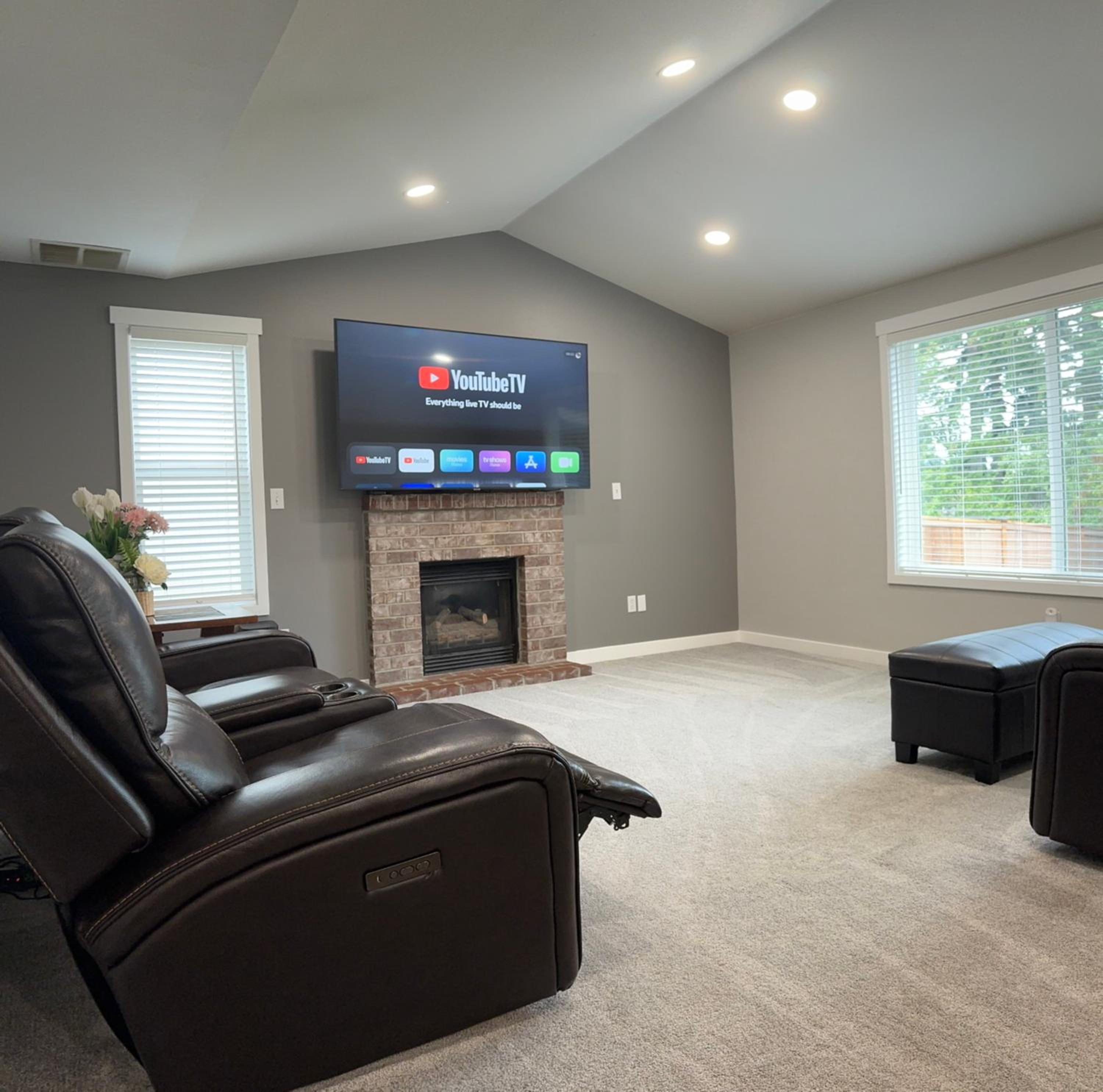 Spacious, Peaceful, Modern & Convenient Location!