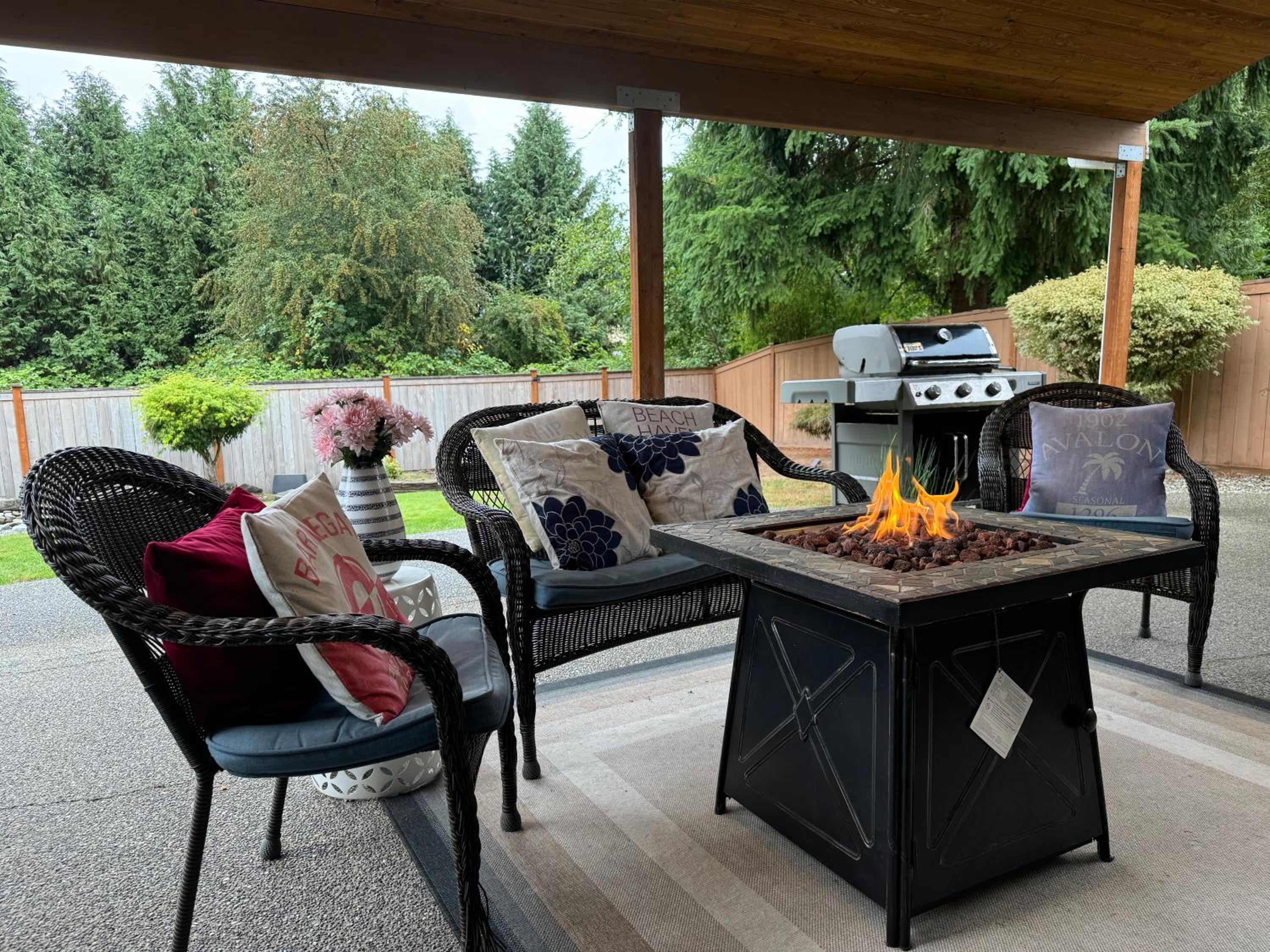 Spacious, Peaceful, Modern & Convenient Location!