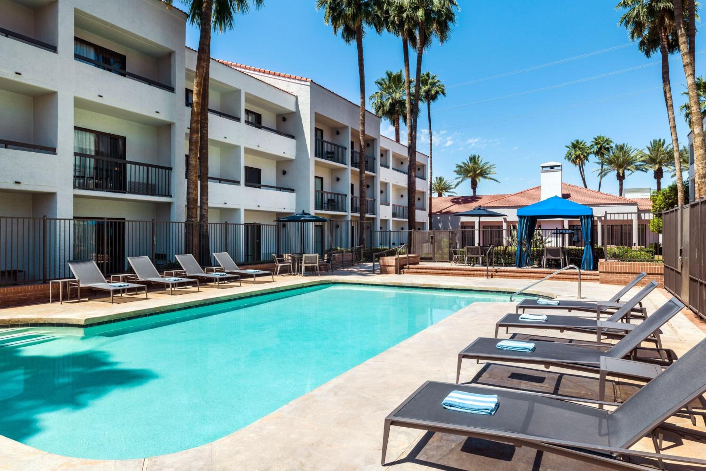 Phoenix Vacations - Courtyard by Marriott Phoenix North - Property Image 1