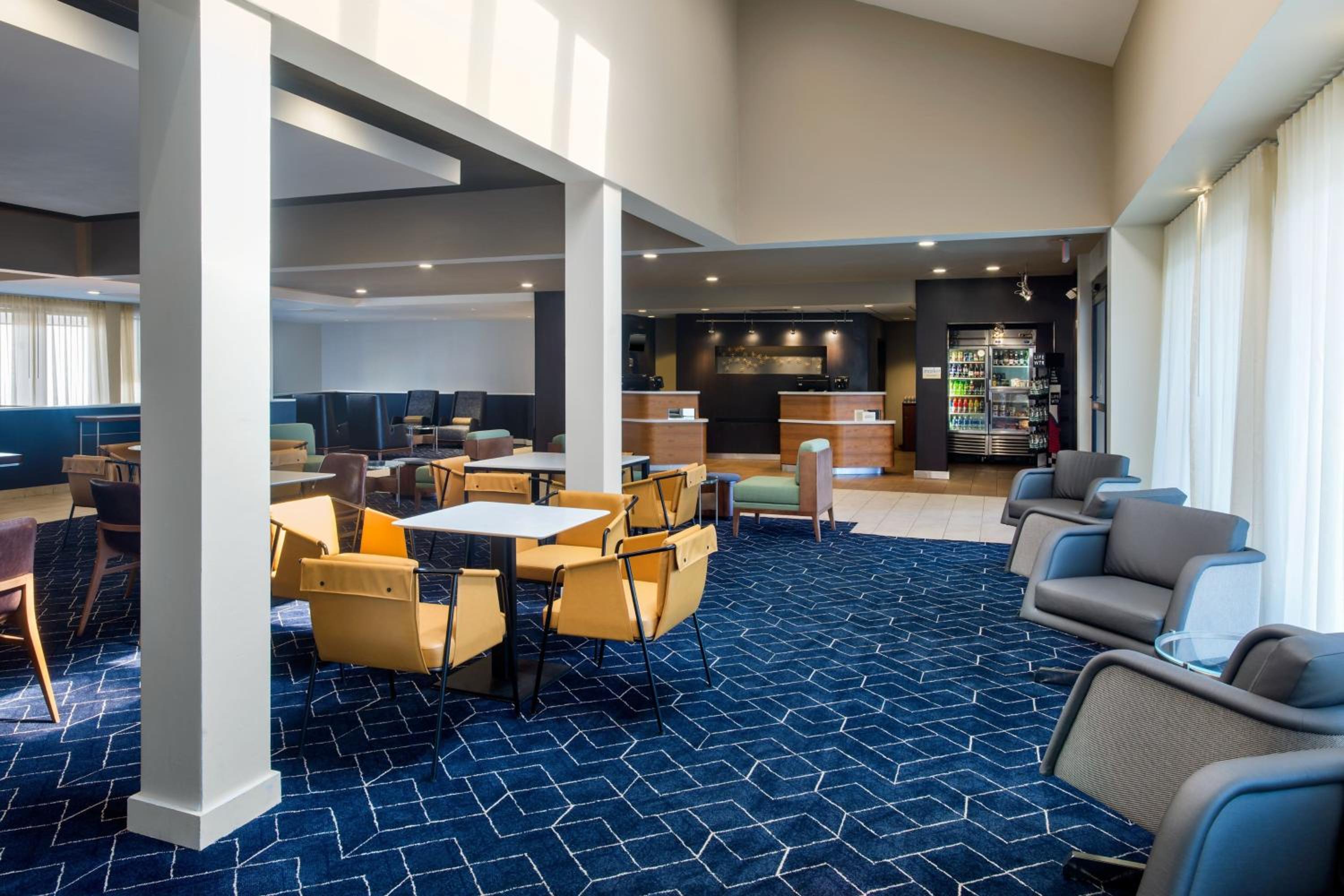 Phoenix Vacations - Courtyard by Marriott Phoenix North - Property Image 3