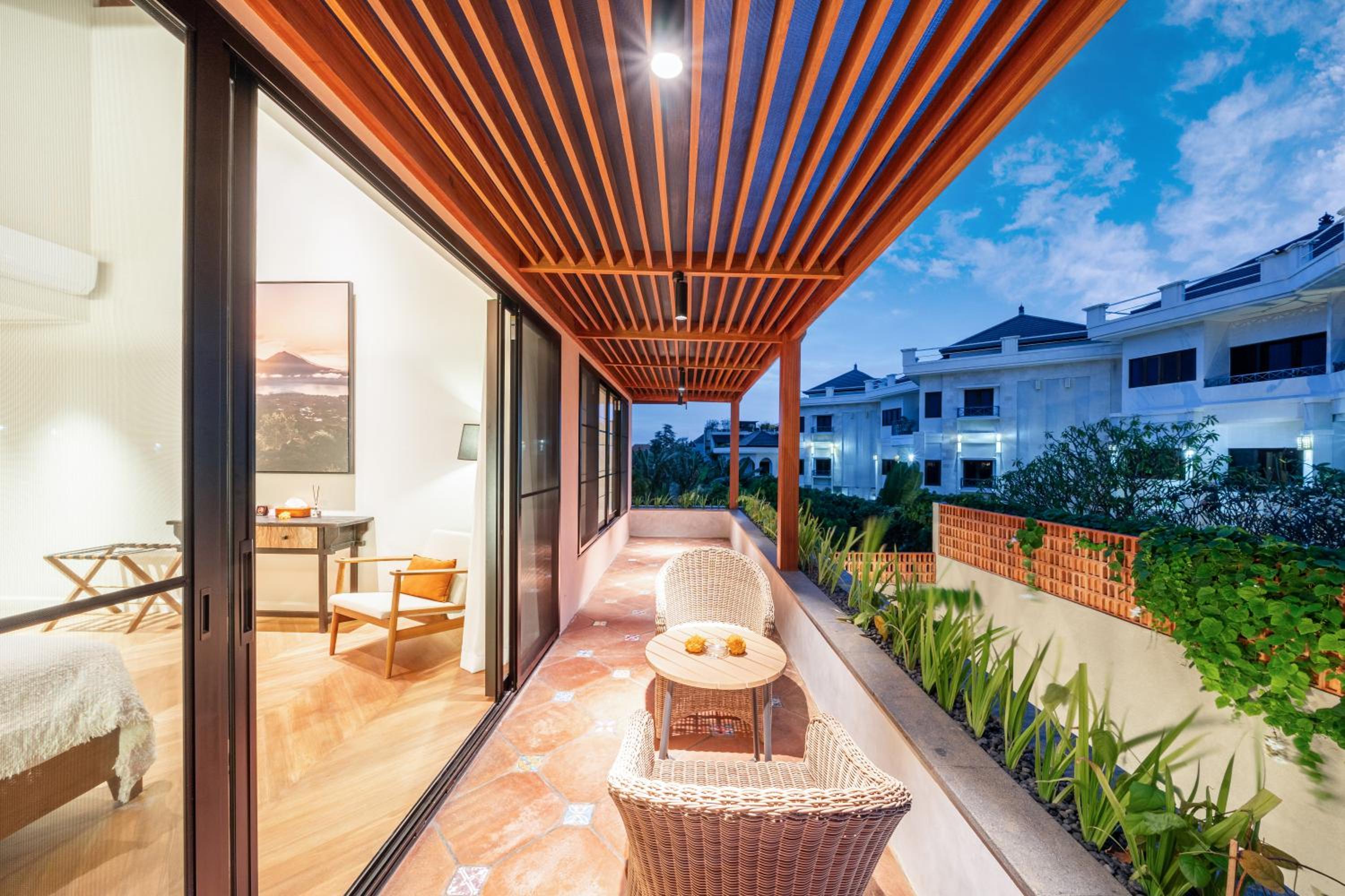 balance & terrace