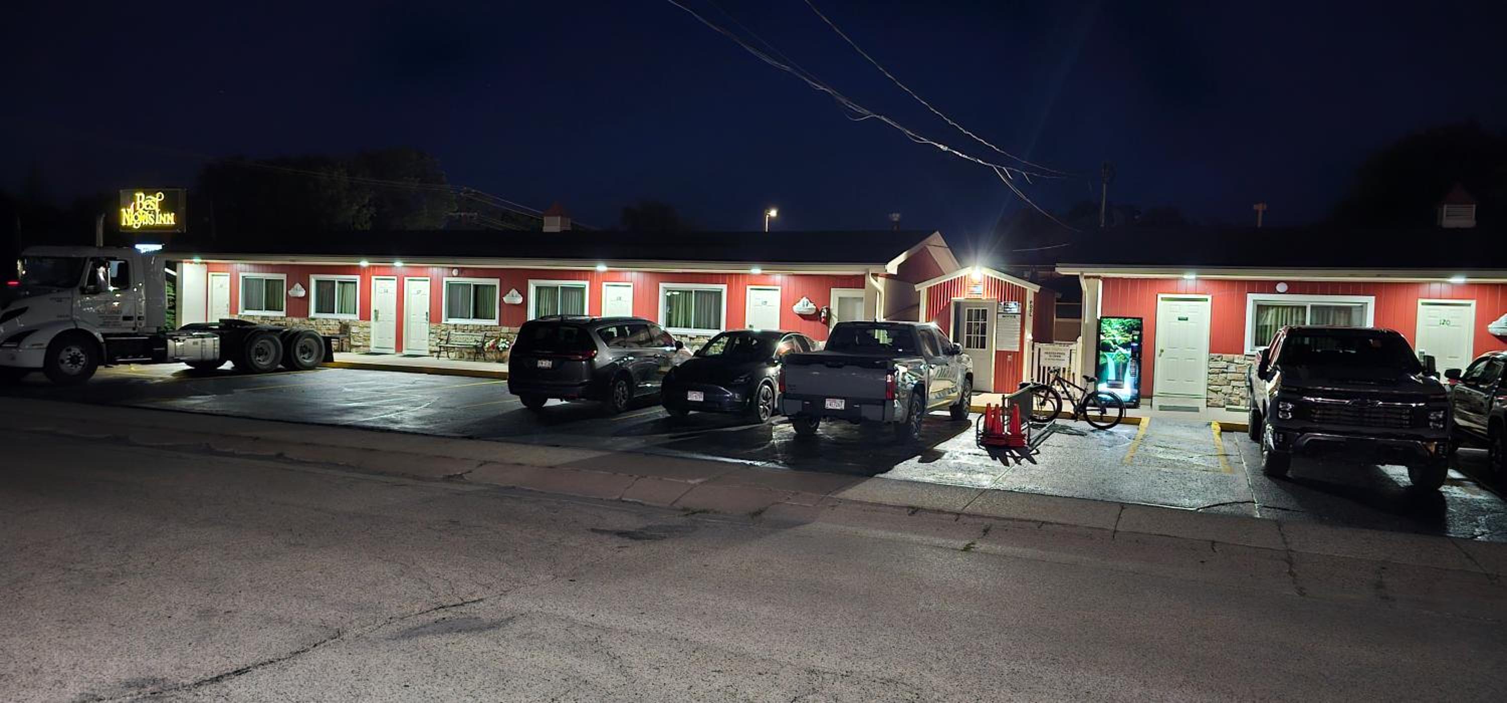 Best Nights Inn - Sparta - Property Image 12