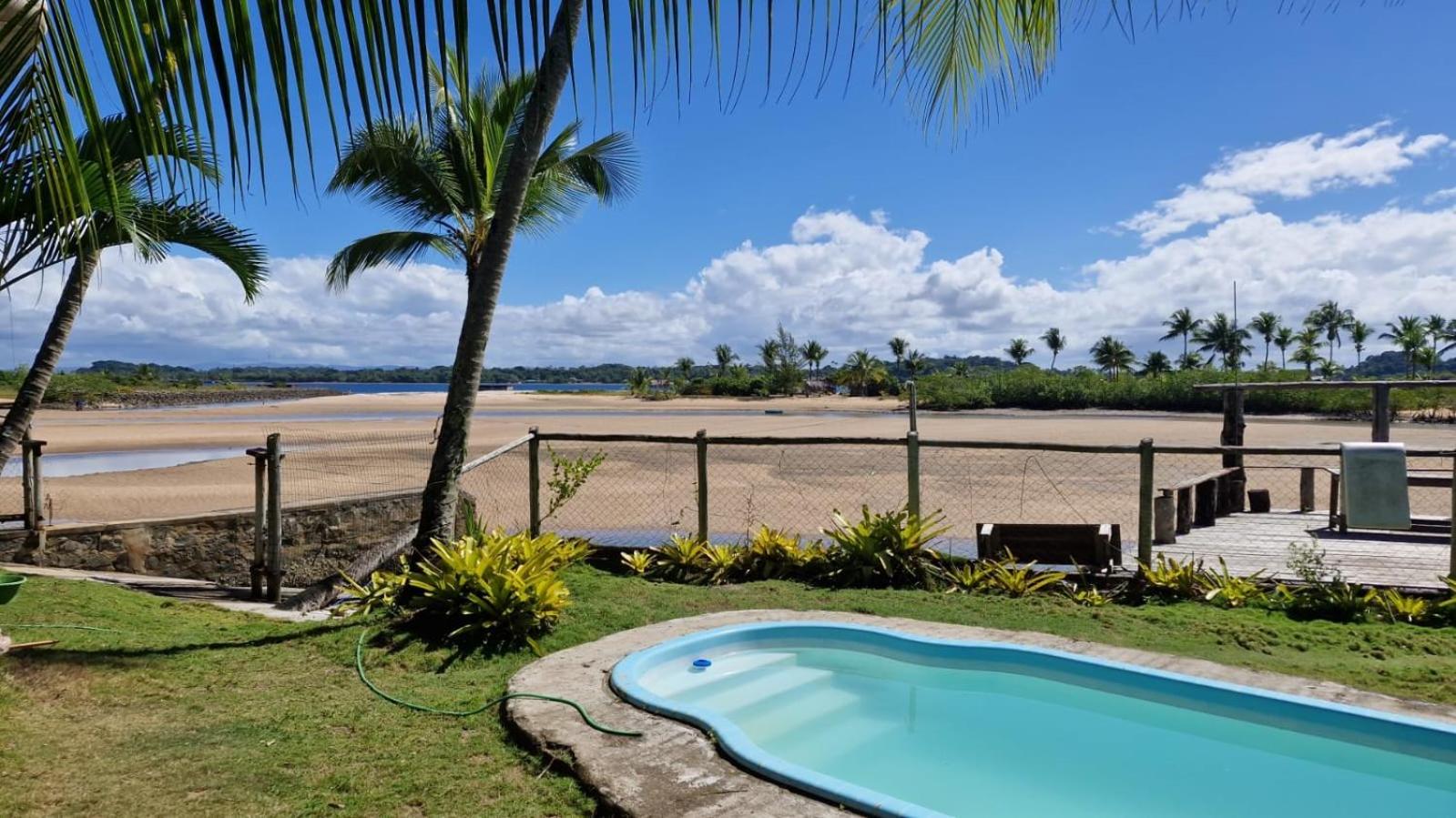 Casa Pe na areia Campinho Maraú BA