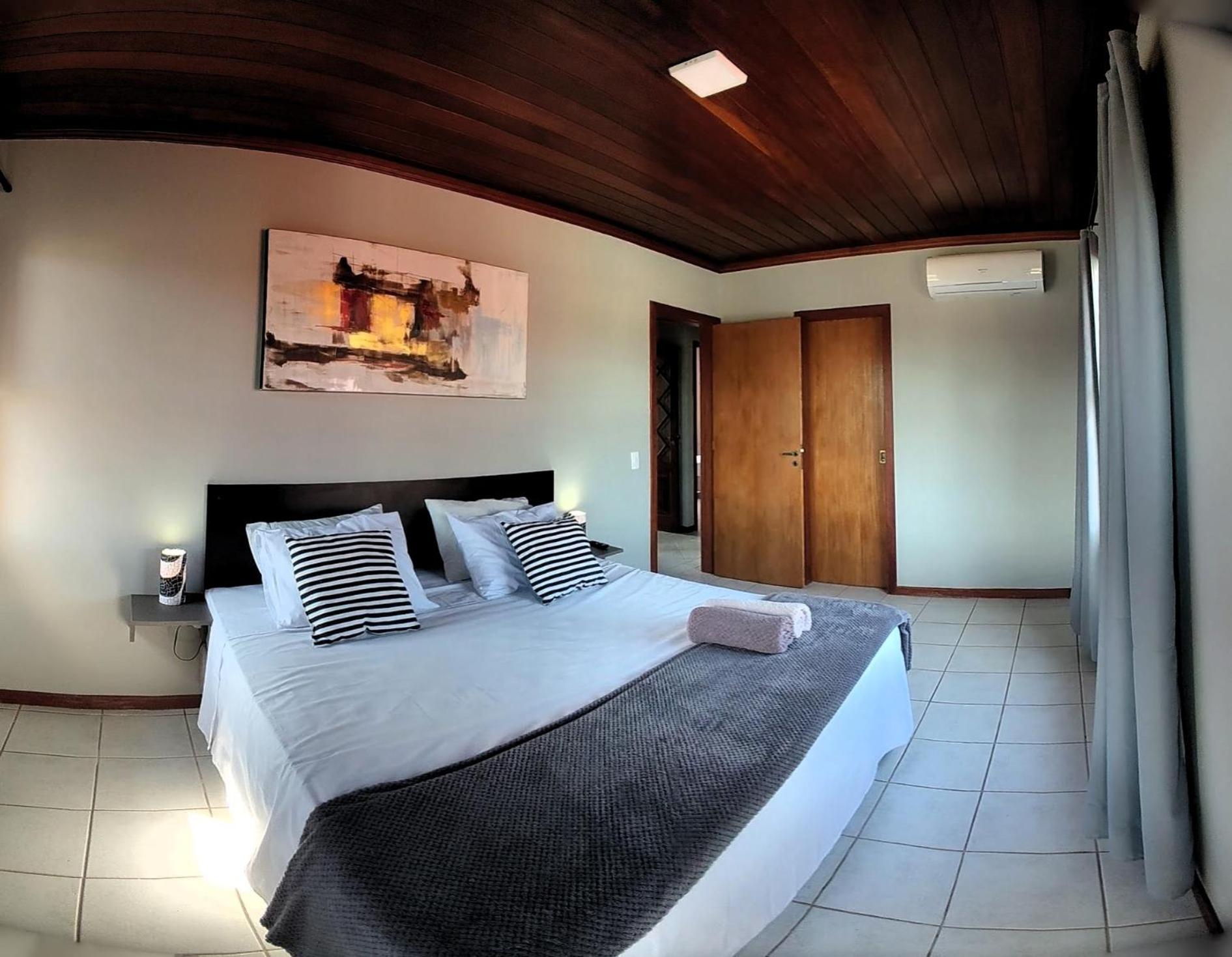 Casa de praia com piscina na praia da Daniela em Florianópolis