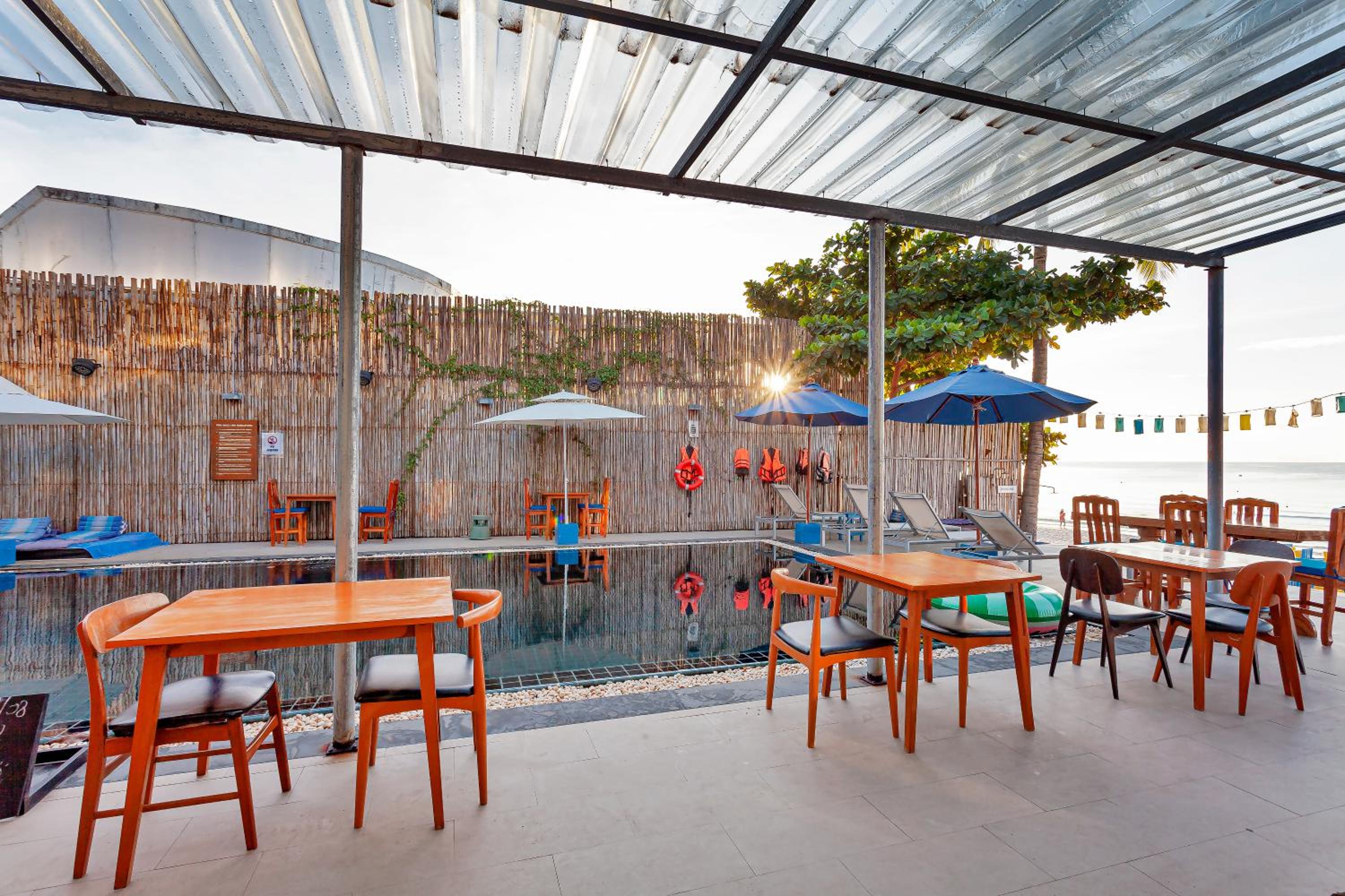Malibu Beach Resort
