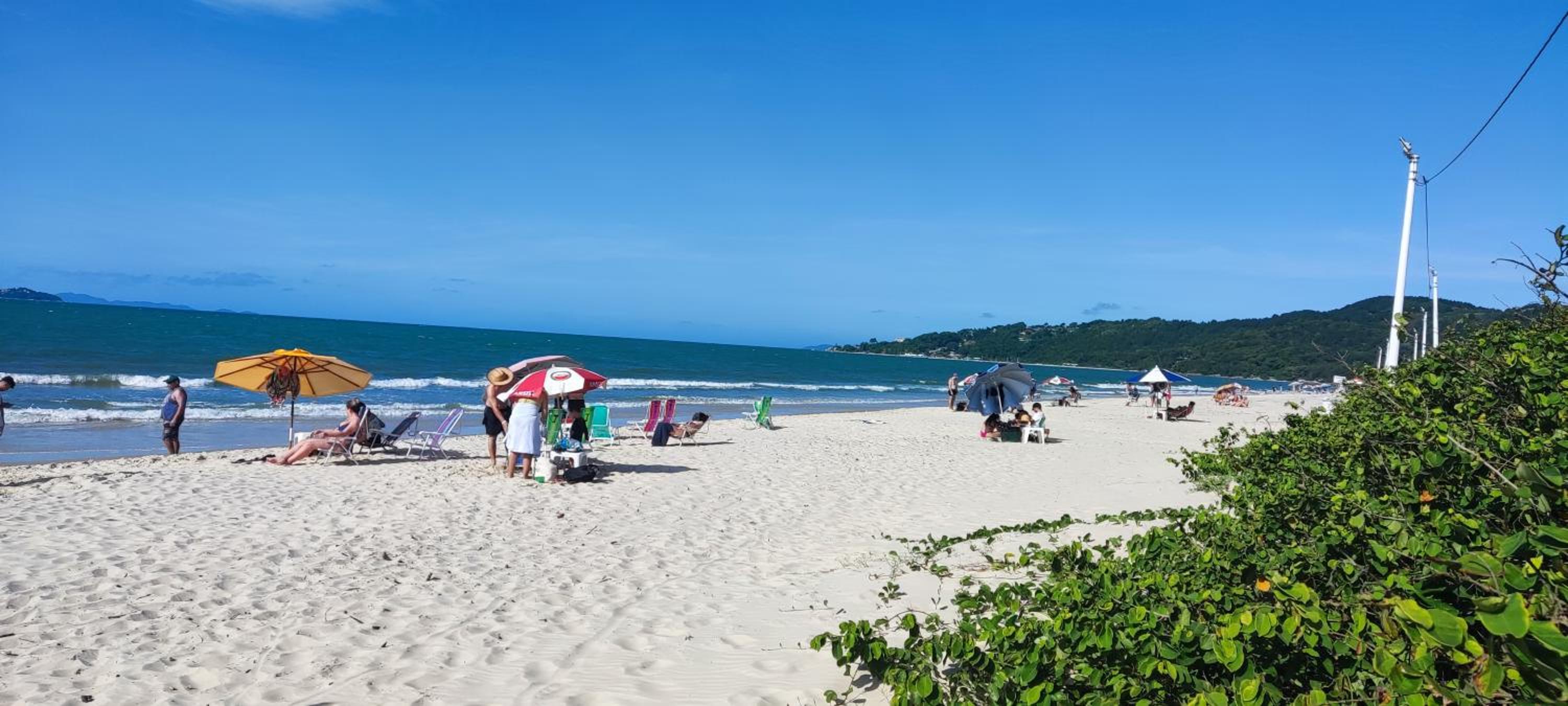 Casa de praia com piscina na praia da Daniela em Florianópolis