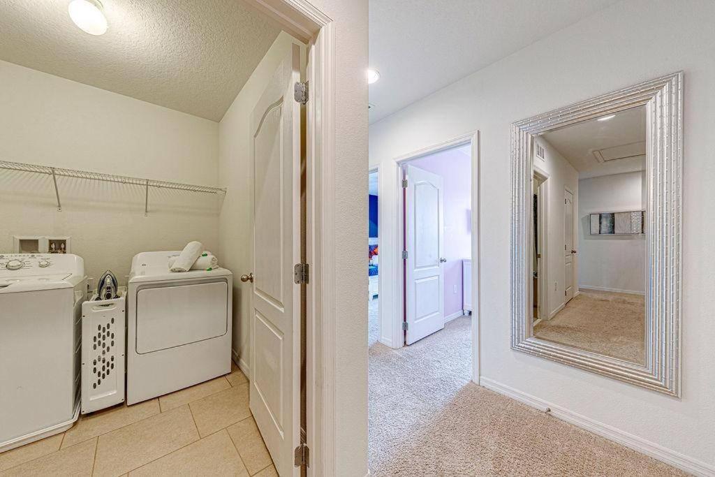 Once upon a townhome - minutes from Disney view 4