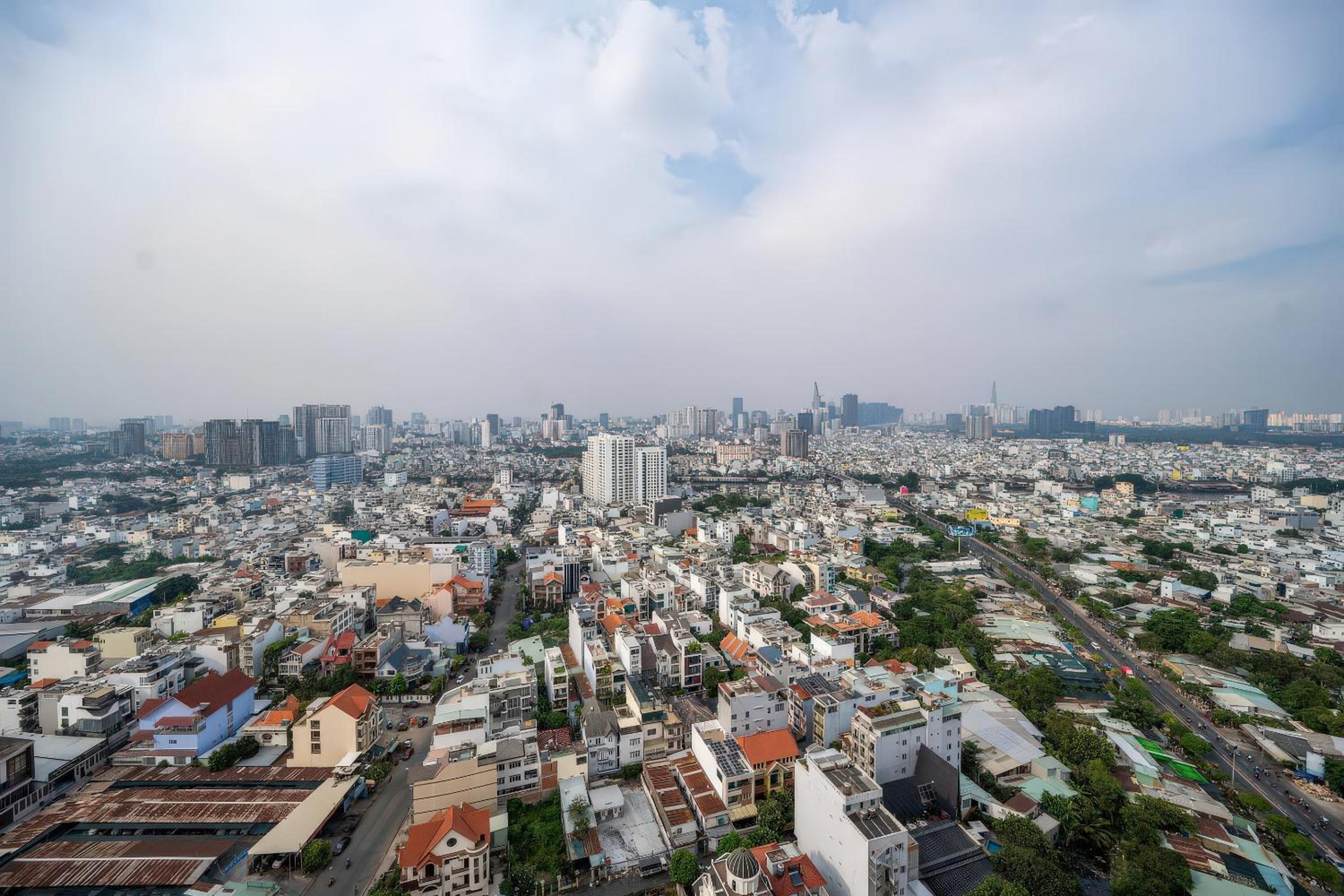 Genius SaiGon - Sunrise City View D7