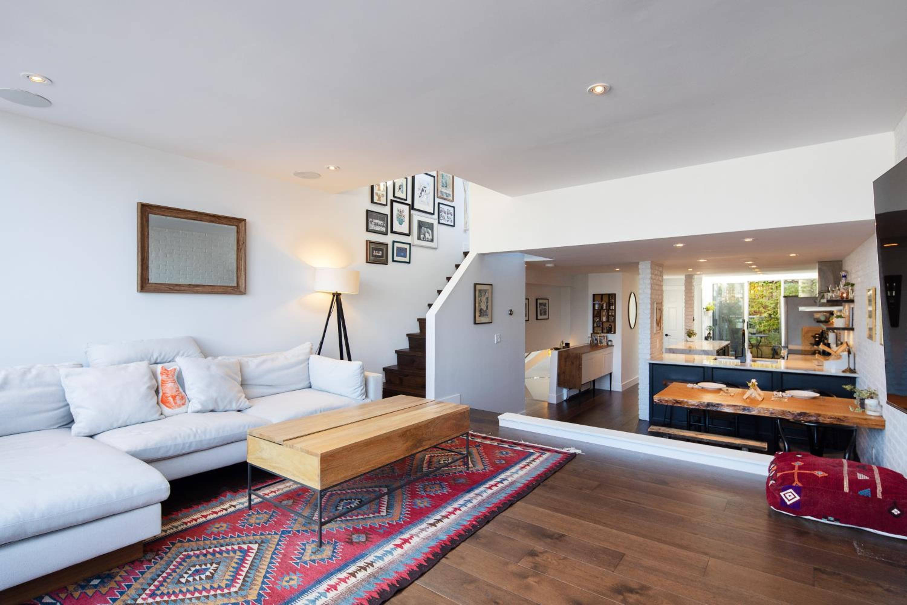 Stunning Views Penthouse Suite