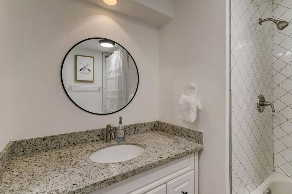 Welcome to Sunset Spot! Waterfront, Full Amenities view 3