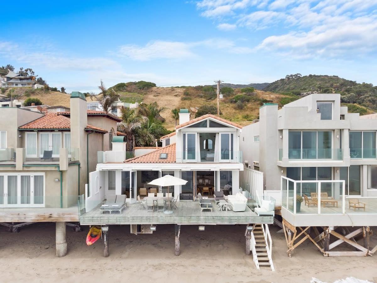 The Perfect Sandy Beach house by Stay Awhile Villas