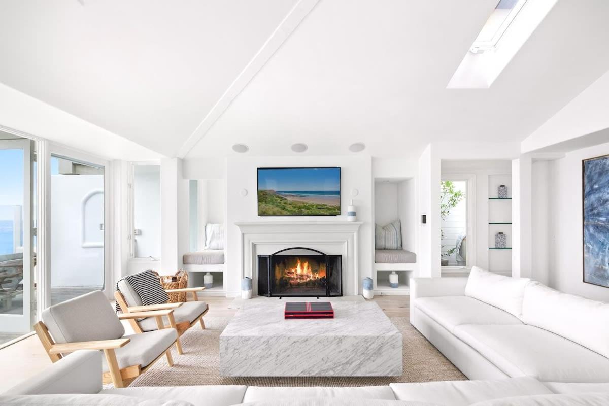 The Perfect Sandy Beach house by Stay Awhile Villas