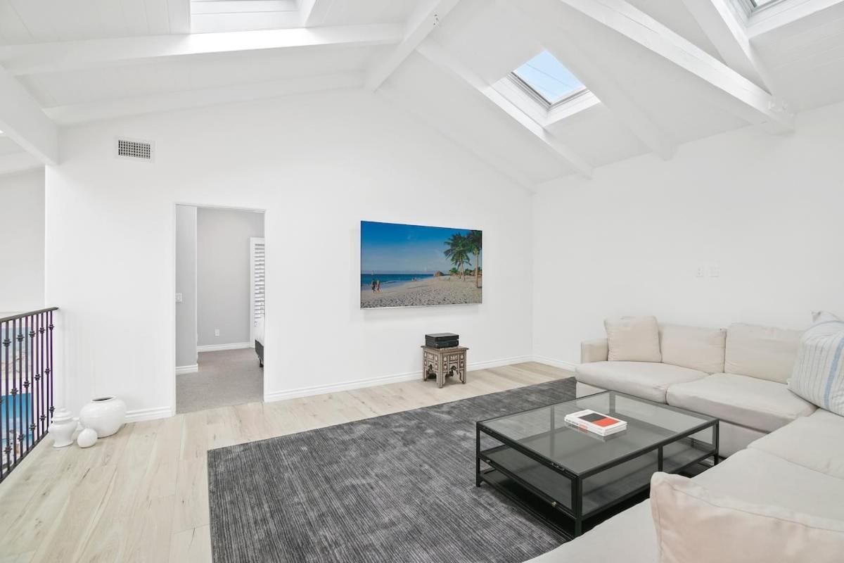 The Perfect Sandy Beach house by Stay Awhile Villas