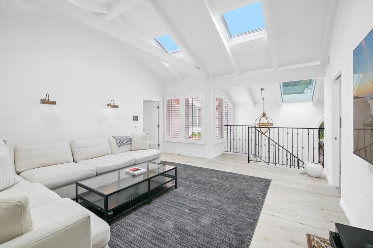 The Perfect Sandy Beach house by Stay Awhile Villas