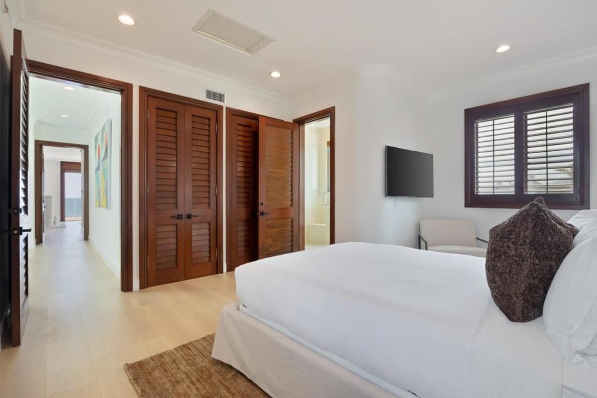 The Carbon by Stay Awhile Villas