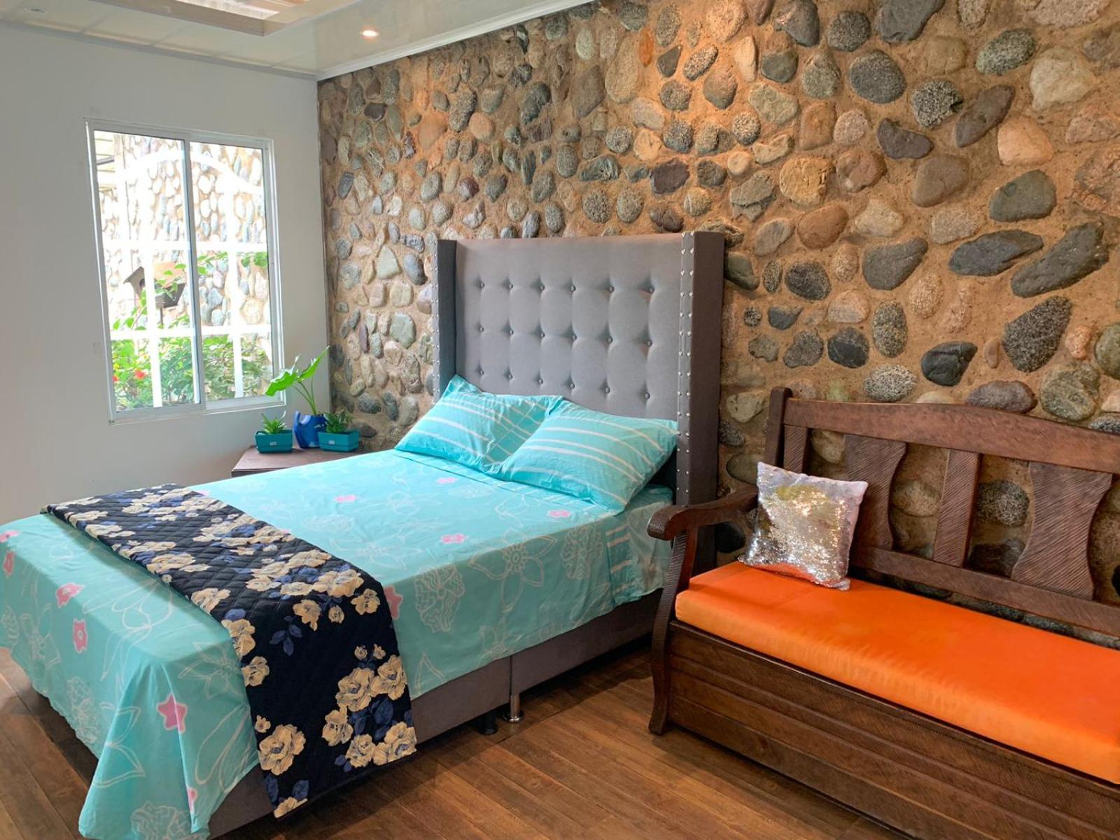 Birdsong lodge