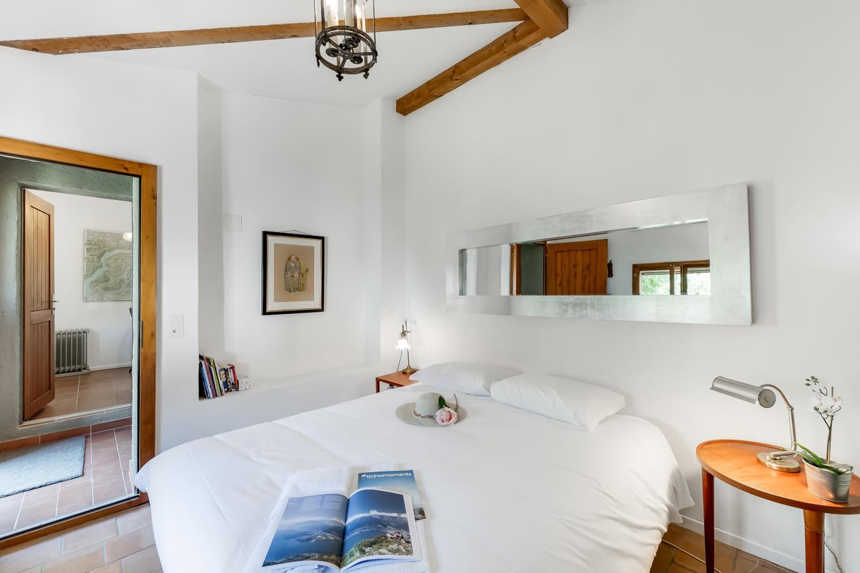 Romantic Apartments - Happy Rentals