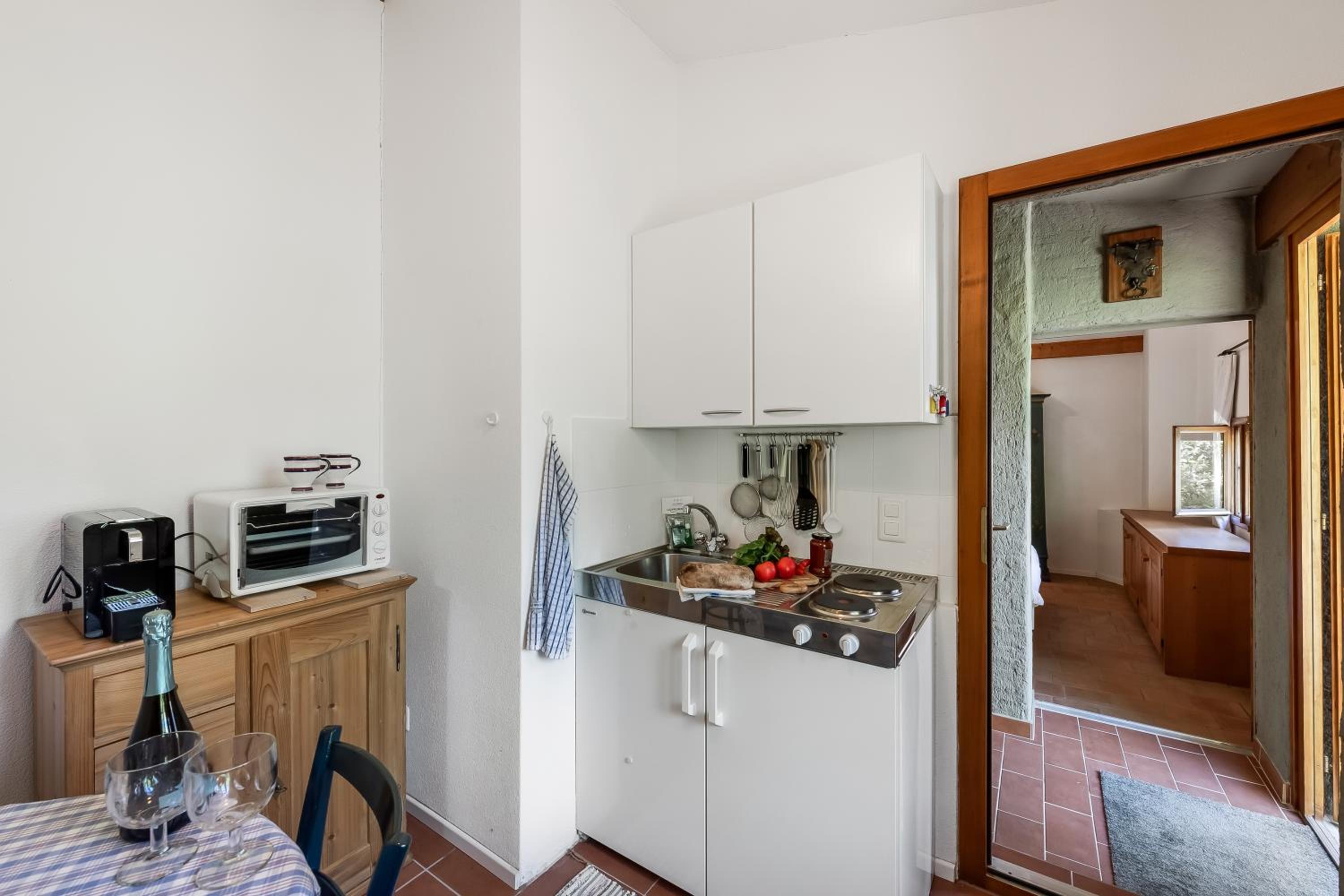 Romantic Apartments - Happy Rentals