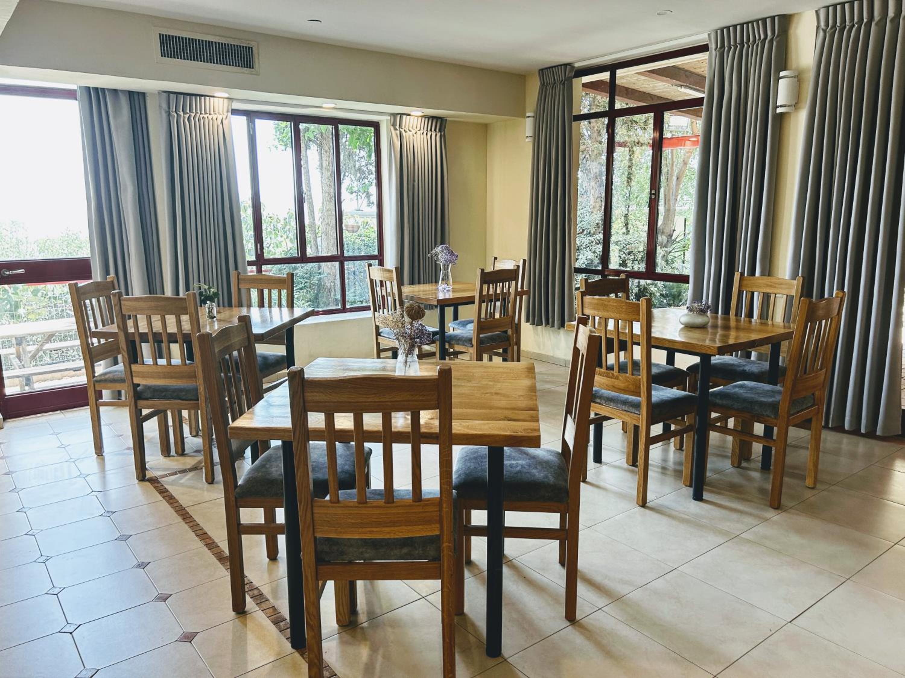 Estehar Hotel