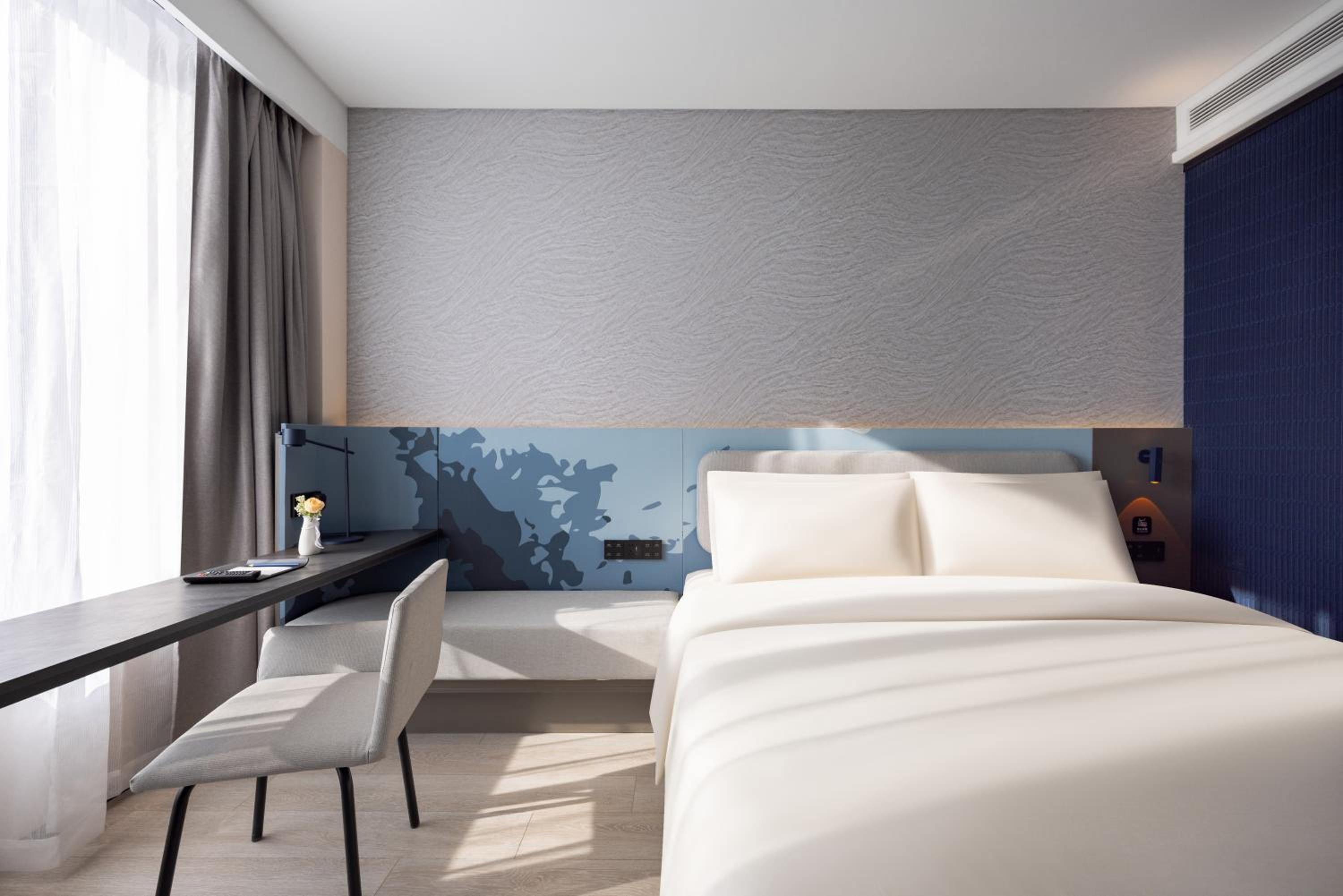 Atour Light Hotel Shenyang Yuhong Plaza Metro Station