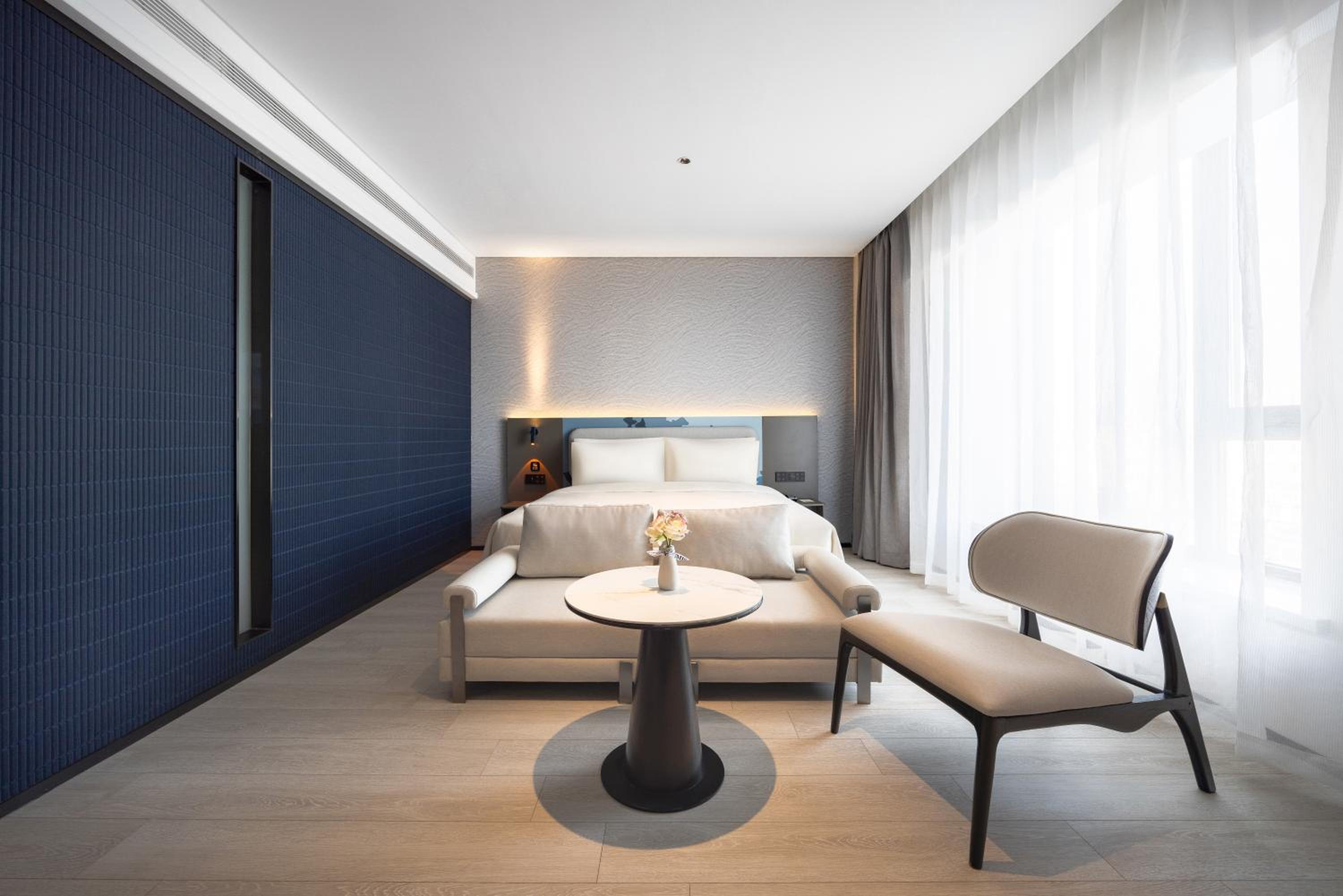 Atour Light Hotel Shenyang Yuhong Plaza Metro Station