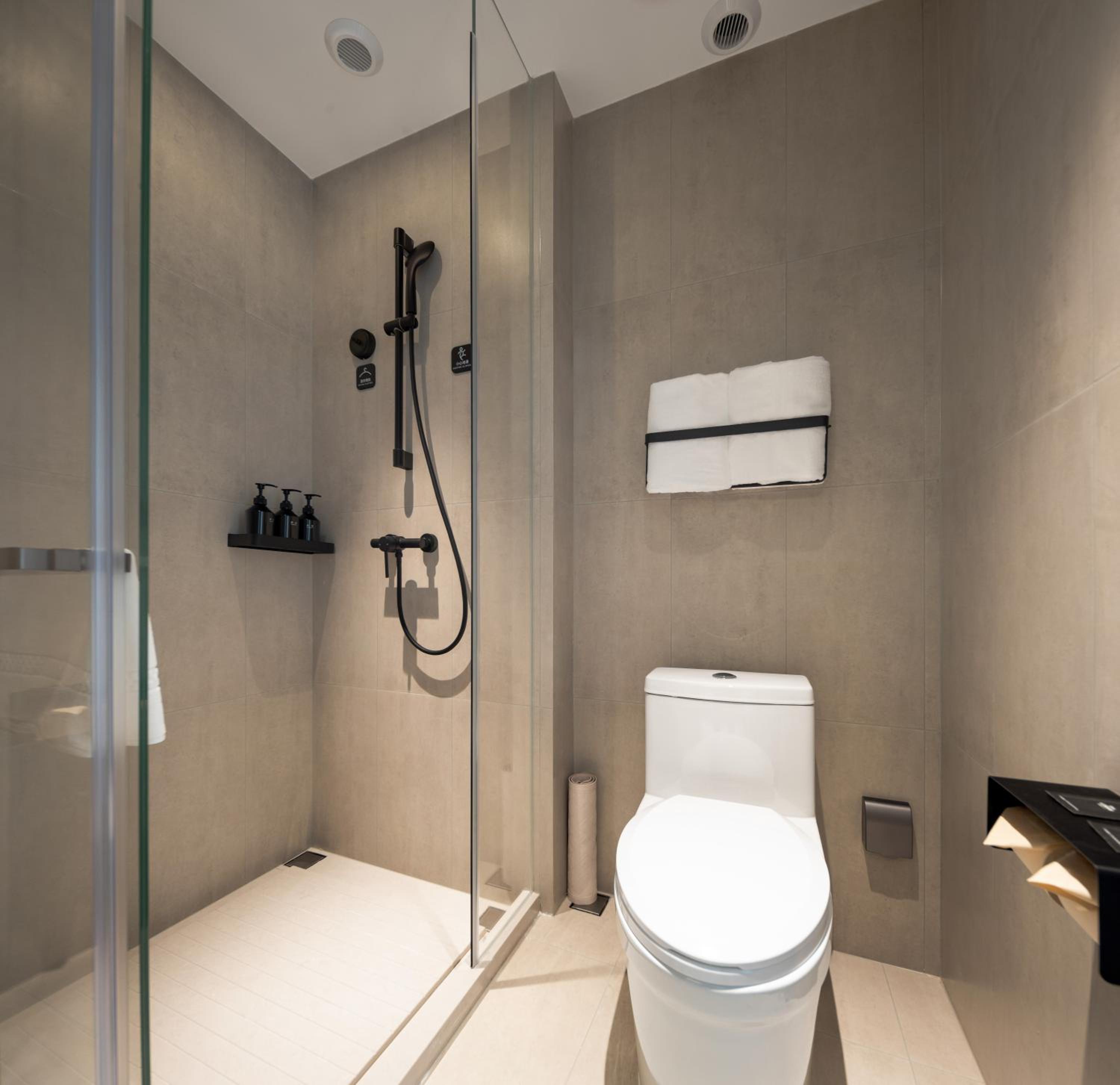 Atour Light Hotel Shenyang Yuhong Plaza Metro Station