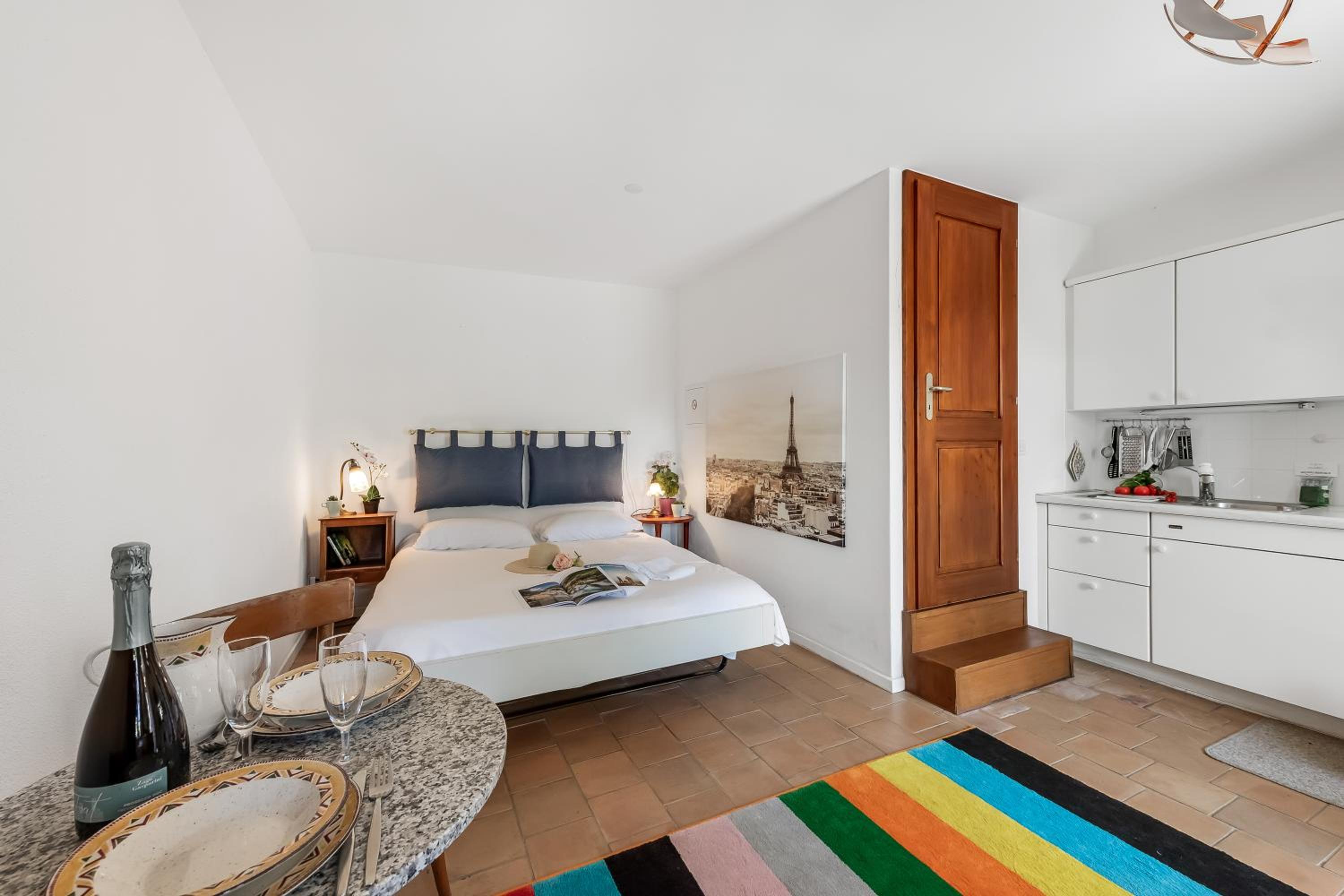 Romantic Apartments - Happy Rentals