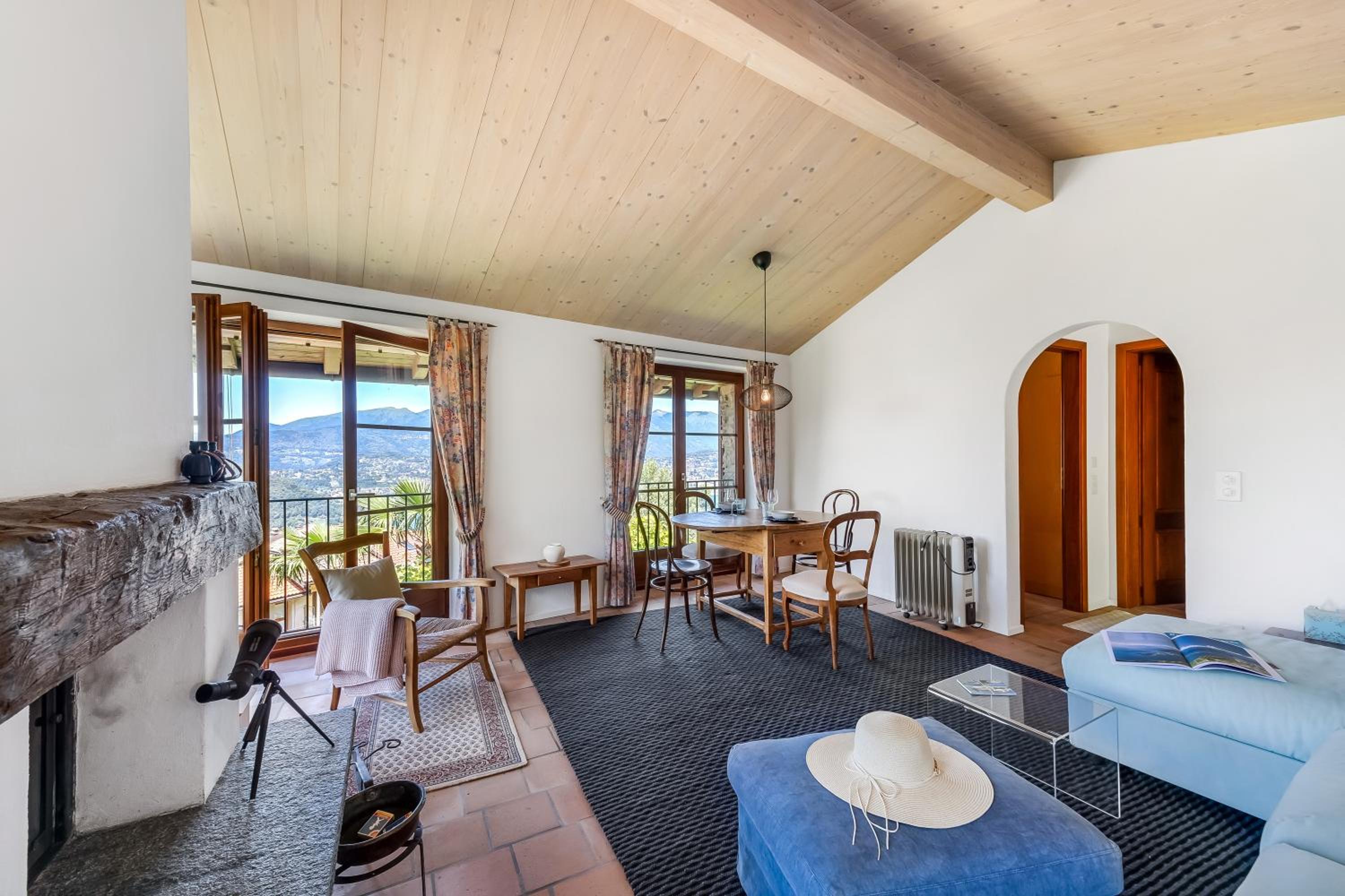 Romantic Apartments - Happy Rentals