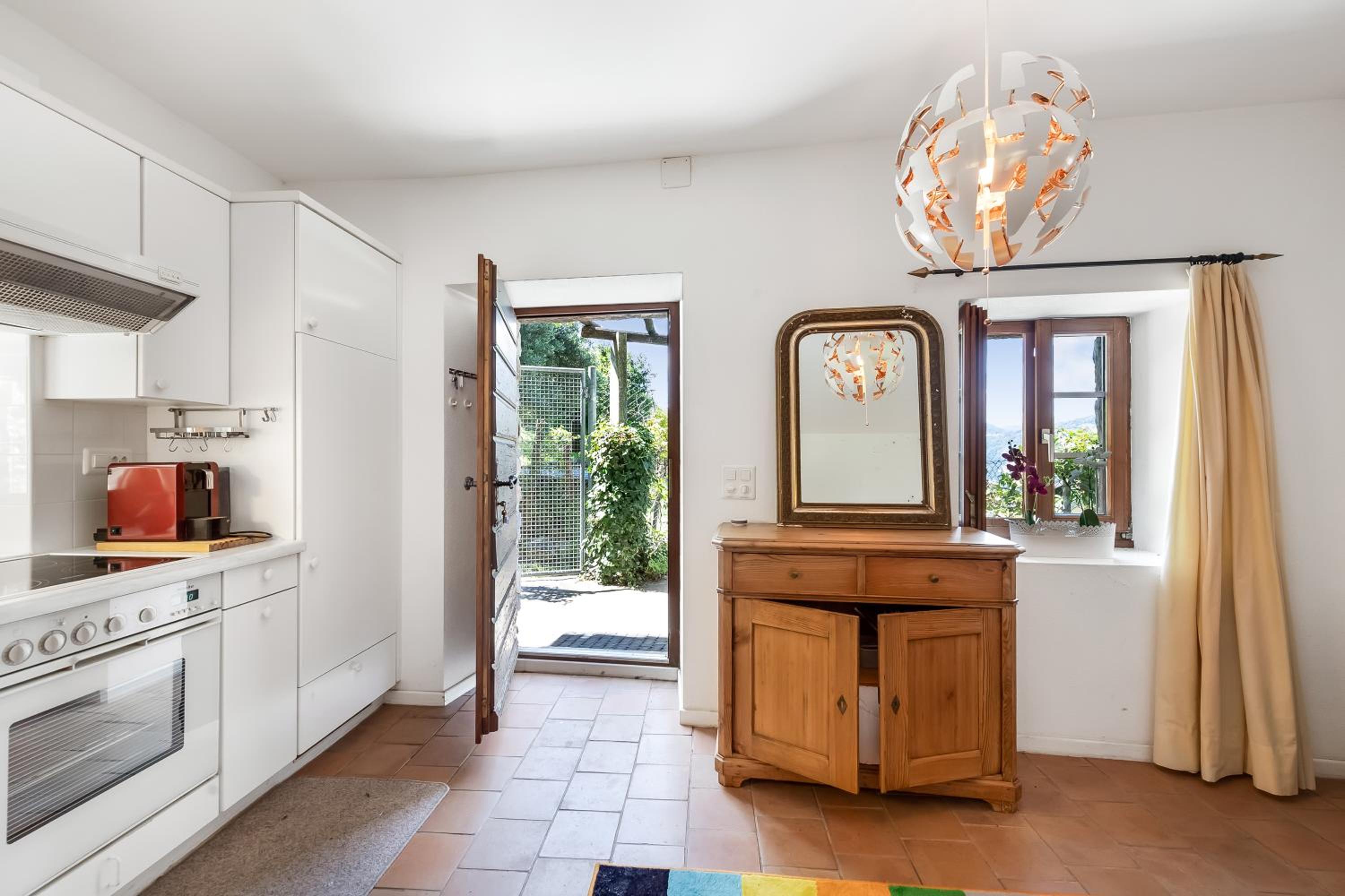 Romantic Apartments - Happy Rentals