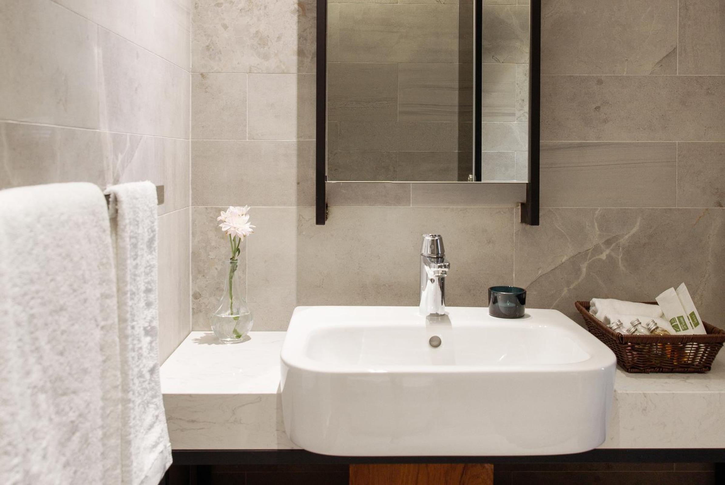 CHECK inn Taichung Zhongshan
