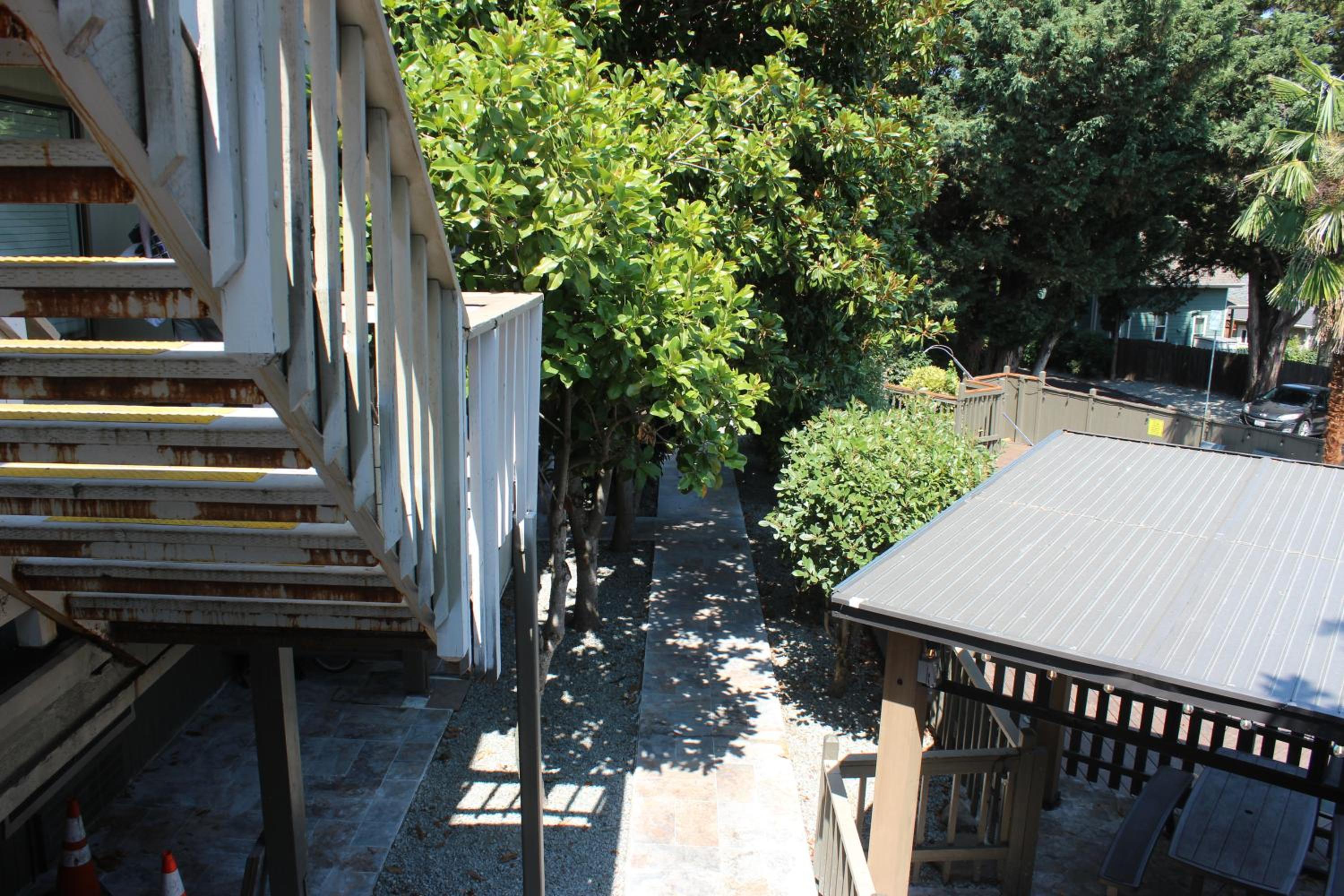 Ashland Vacations - Cedarwood Inn of Ashland - Property Image 33