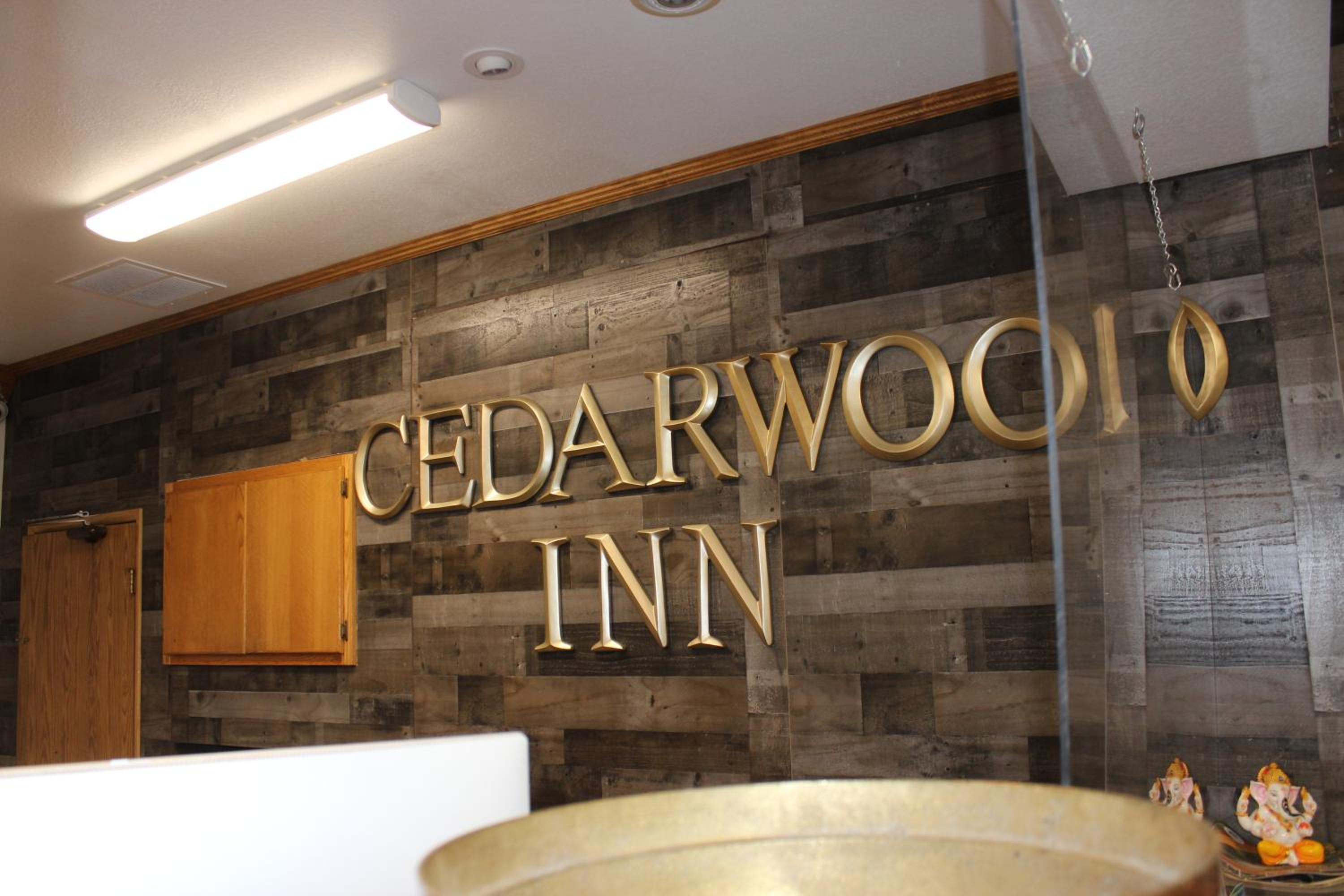 Ashland Vacations - Cedarwood Inn of Ashland - Property Image 17