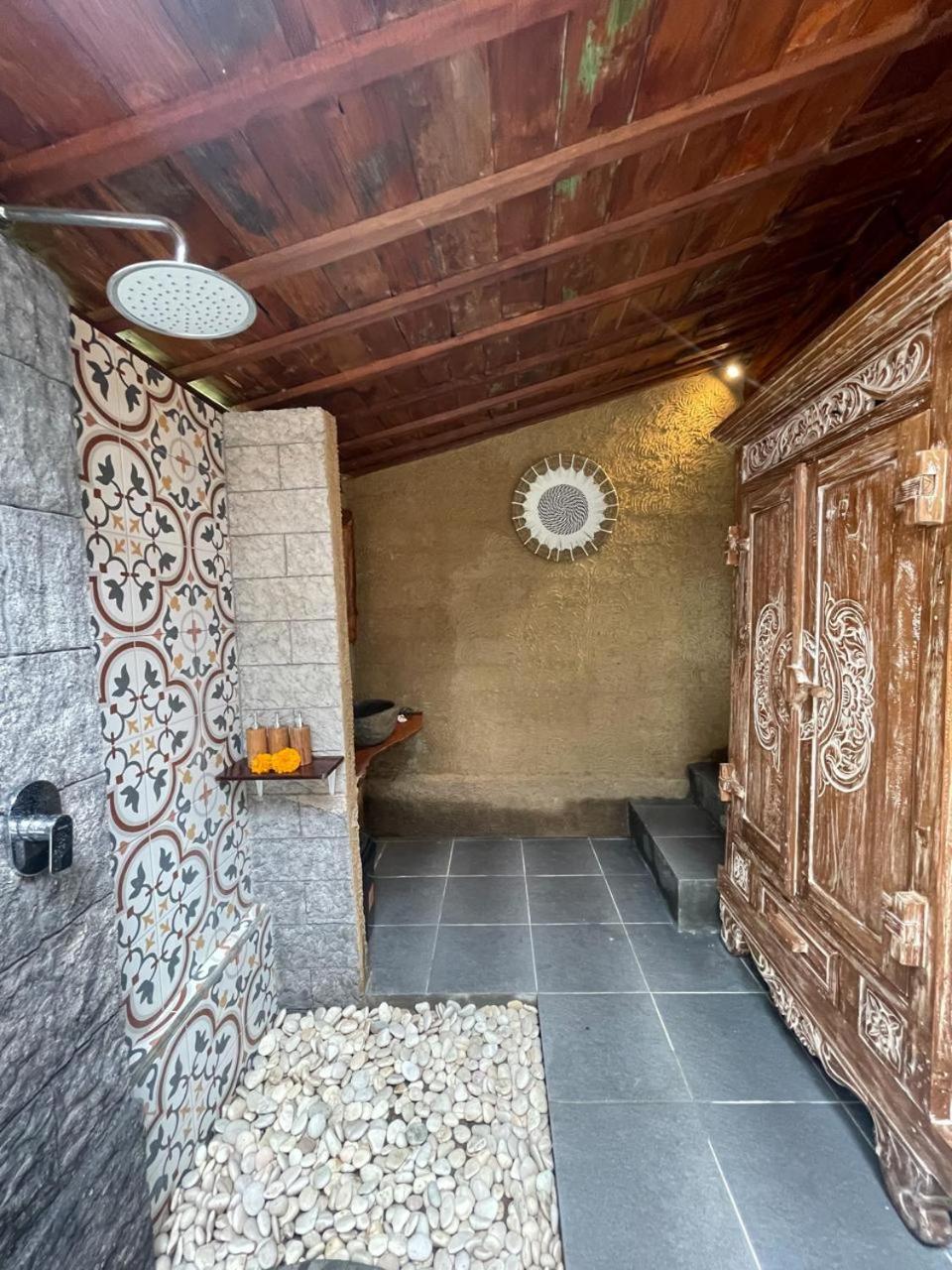 Umah Tamu Villa view 3