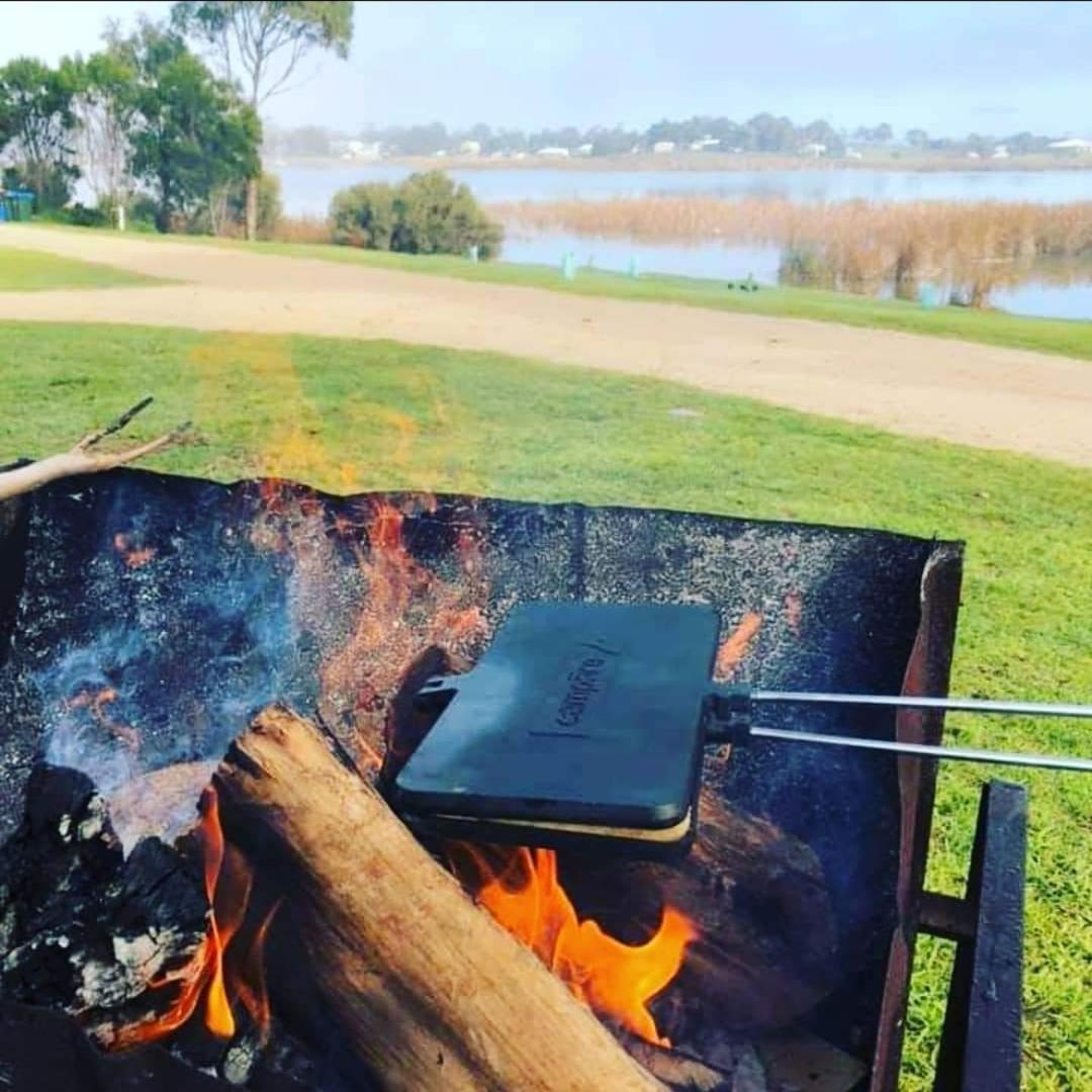 Clayton Bay Riverside Holiday Park