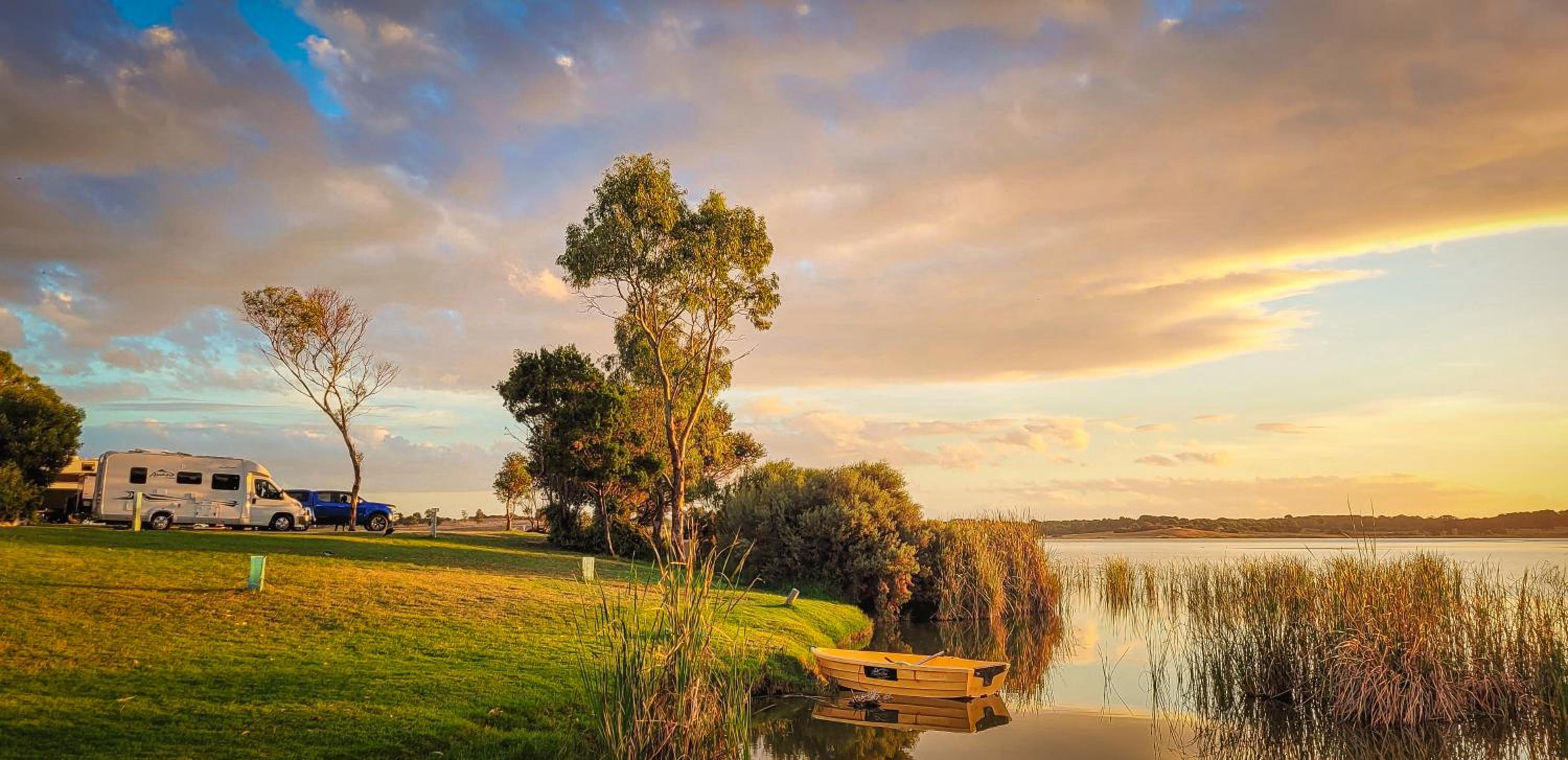 Clayton Bay Riverside Holiday Park