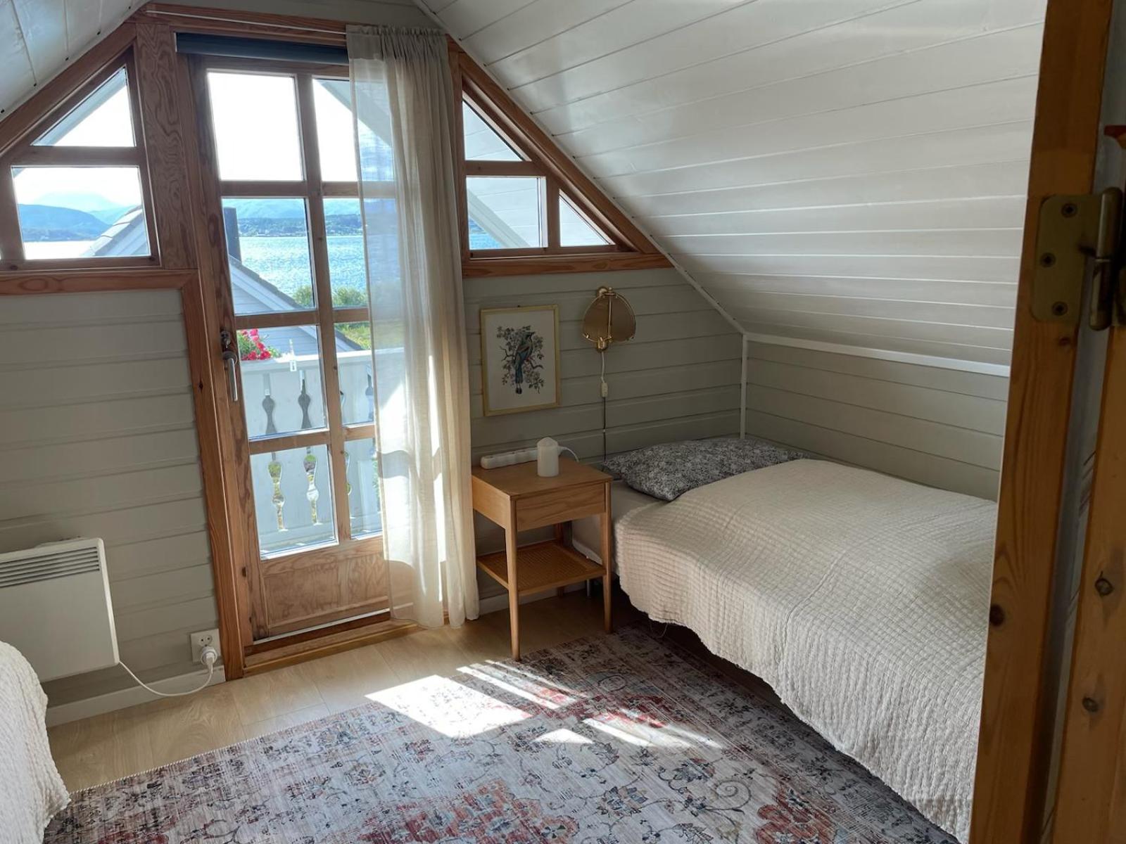 Sveggvika Atlantic Home view 5