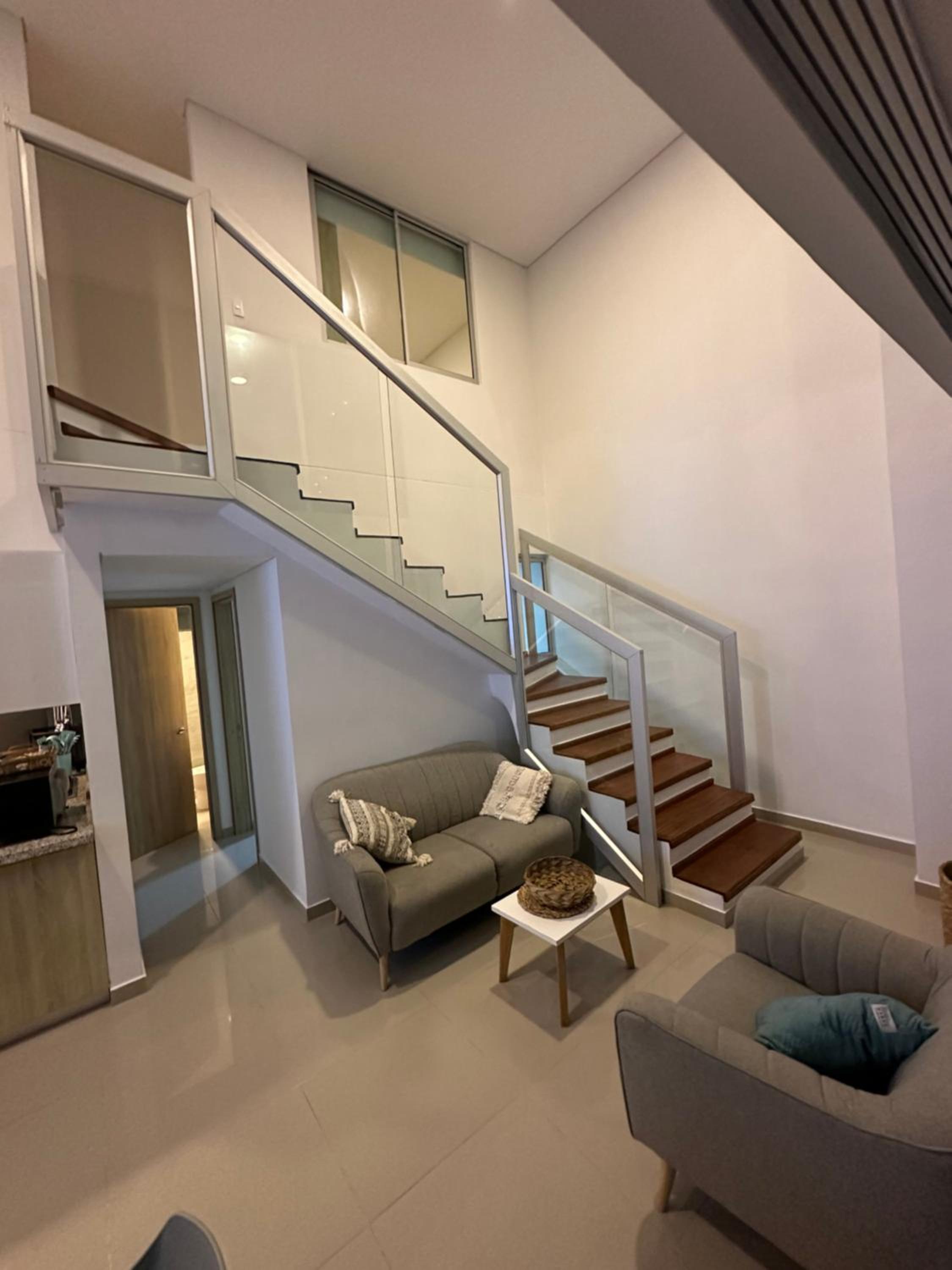 Modern 2 Story Penthouse, With Pool, Spa & Beach