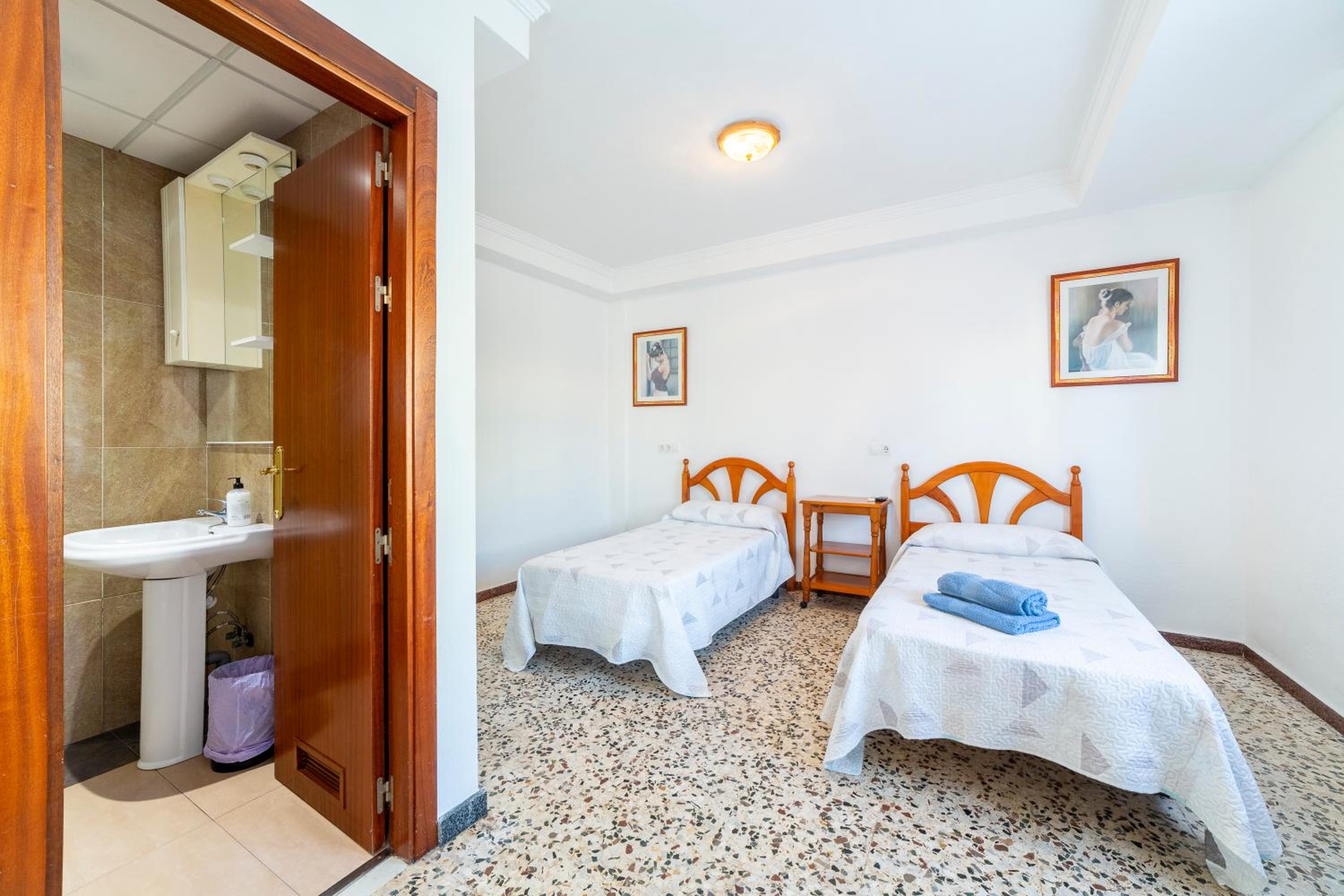 Hostal Moya